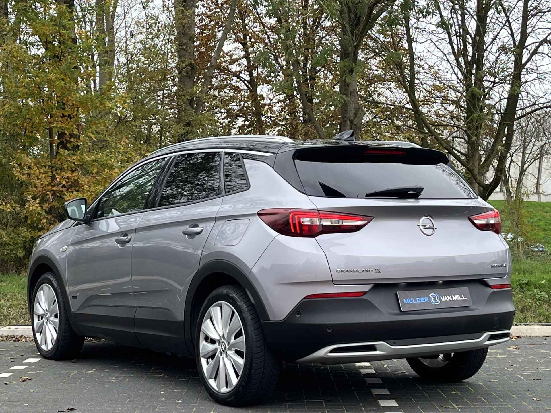 Opel Grandland X 1.6 Turbo HYbrid4 300 pk 4x4 Innovation |AGR-COMFORTSTOEL|KEYLESS ENTRY|360° CAMERA|ELEK. ACHTERKLEP|DAB+|ISOFIX| - 7/59