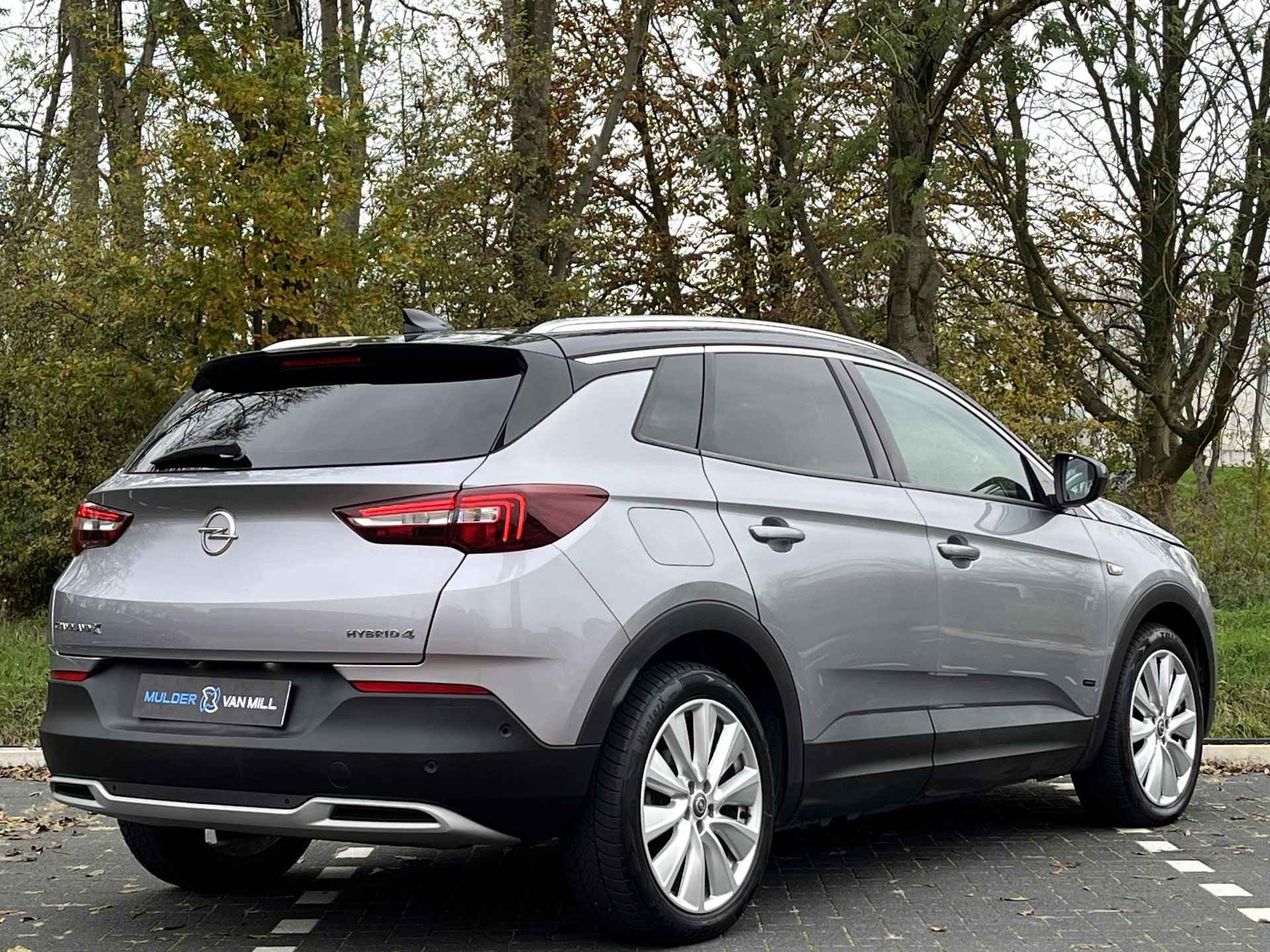 Opel Grandland X 1.6 Turbo HYbrid4 300 pk 4x4 Innovation |AGR-COMFORTSTOEL|KEYLESS ENTRY|360° CAMERA|ELEK. ACHTERKLEP|DAB+|ISOFIX| - 9/59