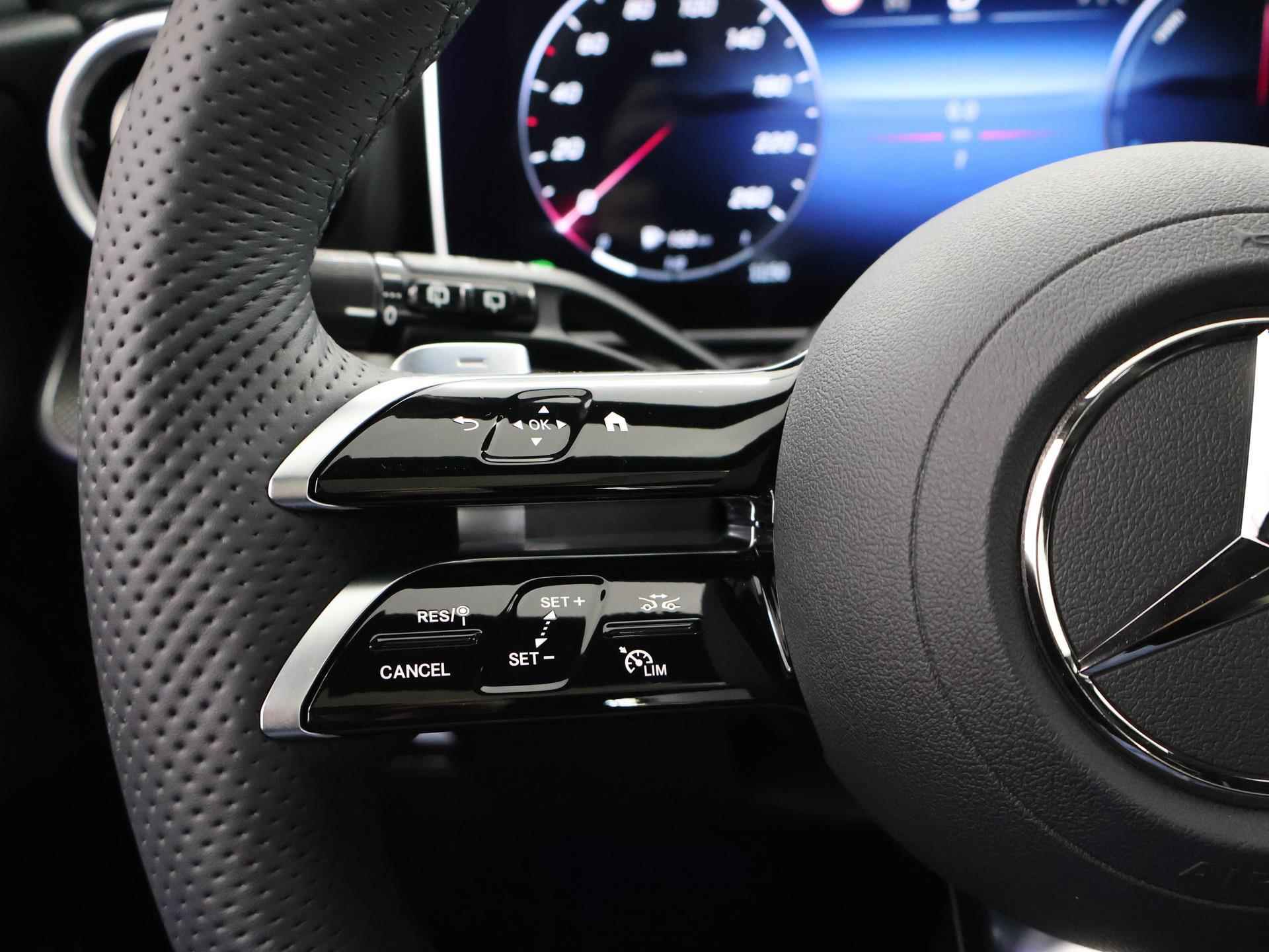Mercedes-Benz C-Klasse 300e Estate AMG Line | Panorama-schuifdak | Sfeerverlichting | Memory pakket | Achteruitrijcamera | Apple Carplay - 13/42