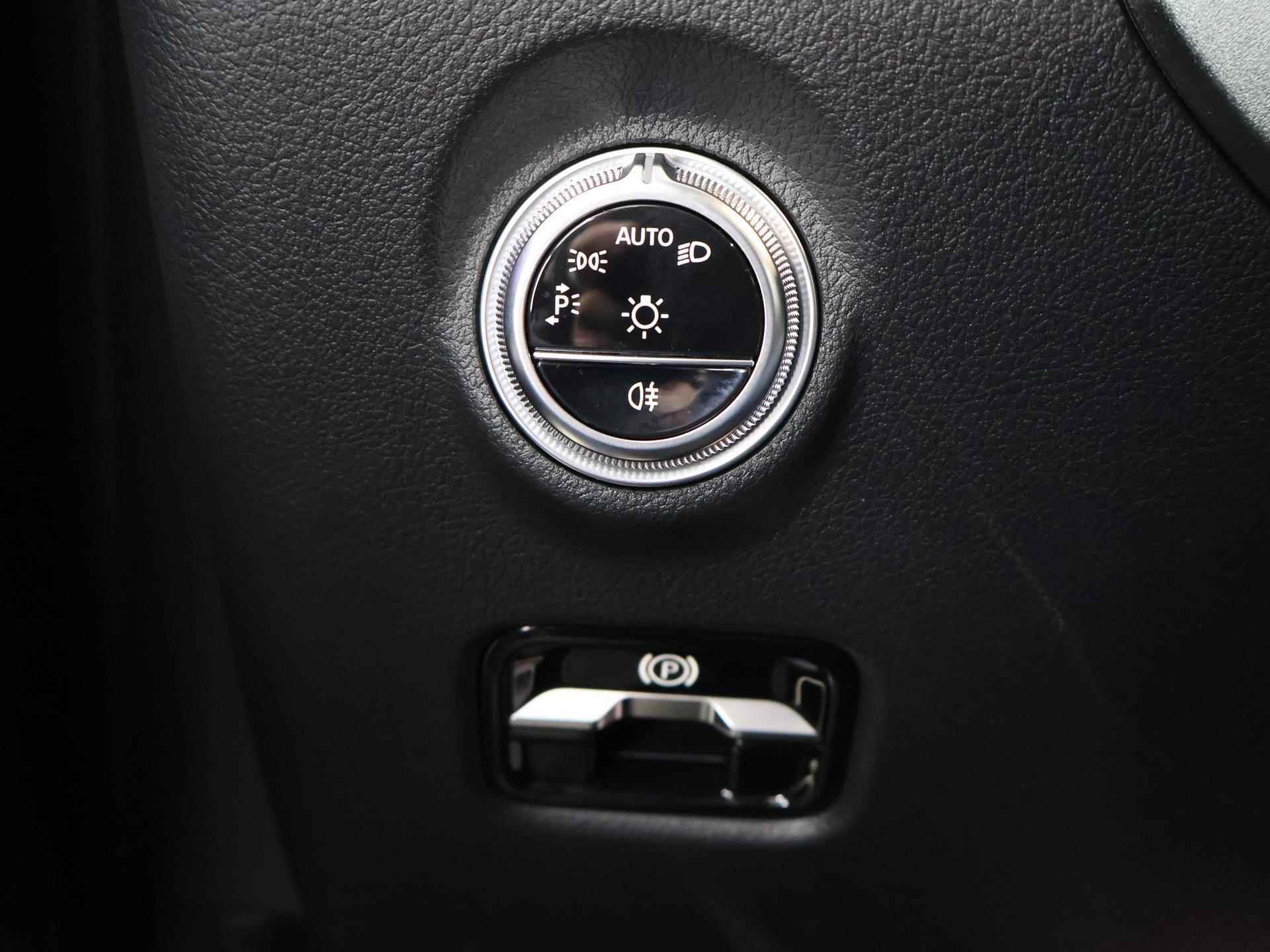 Mercedes-Benz C-Klasse 300e Estate AMG Line | Panorama-schuifdak | Sfeerverlichting | Memory pakket | Achteruitrijcamera | Apple Carplay - 23/42