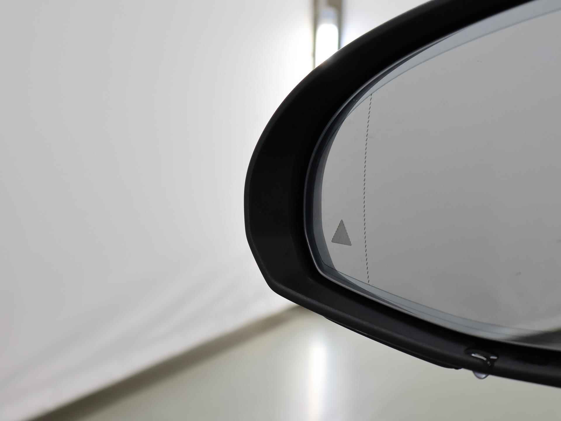 Mercedes-Benz C-Klasse 300e Estate AMG Line | Panorama-schuifdak | Sfeerverlichting | Memory pakket | Achteruitrijcamera | Apple Carplay - 26/42