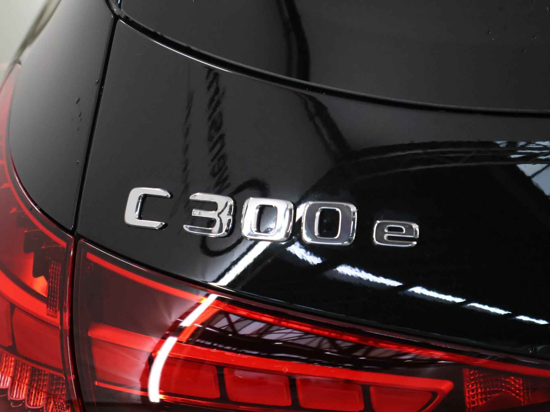 Mercedes-Benz C-Klasse 300e Estate AMG Line | Panorama-schuifdak | Sfeerverlichting | Memory pakket | Achteruitrijcamera | Apple Carplay - 30/42