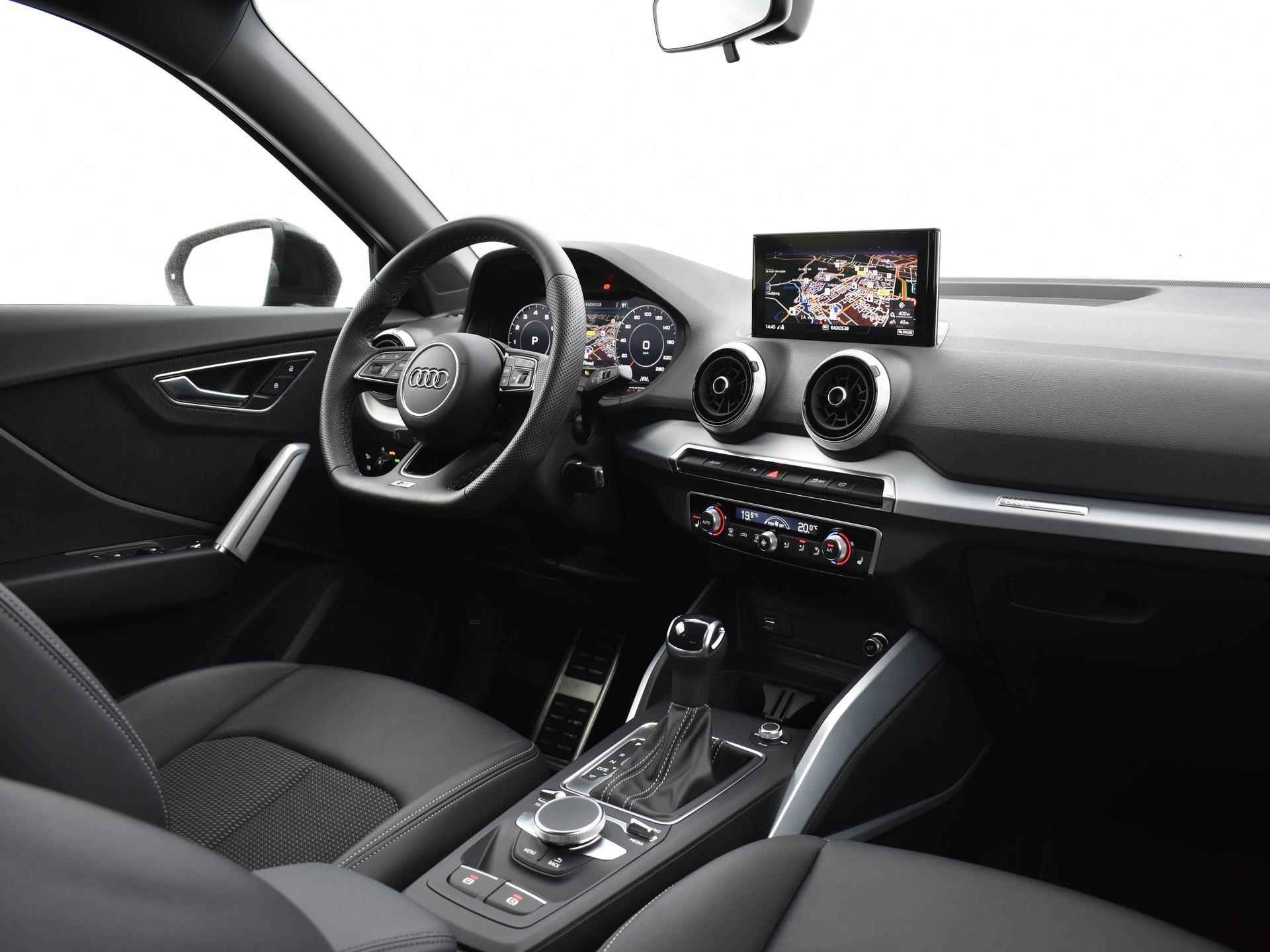 Audi Q2 35 Tfsi 150pk S-tronic S Edition | Cruise Control | P-Sensoren | Camera | Navi | DAB | Smartphone Interface | 17'' Inch | Garantie t/m 13-06-2027 of 100.000km - 16/31