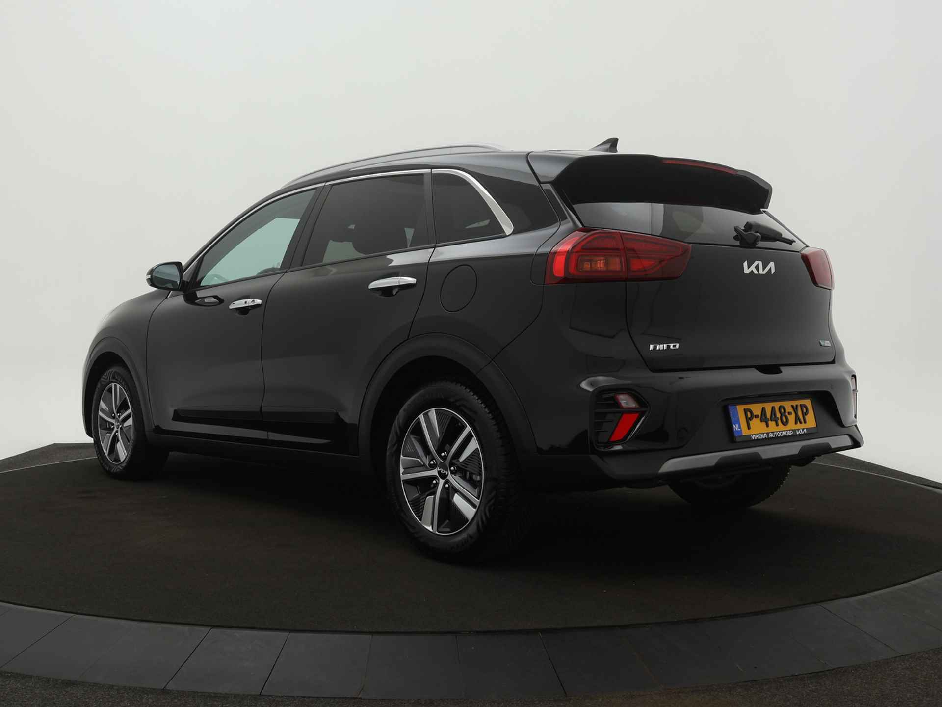 Kia Niro 1.6 GDi Hybrid ExecutiveLine - Navigatie - LED koplampen - Lederen bekleding - Stoel- en stuurverwarming/verkoeling - Fabrieksgarantie tot 07-2029 - 5/41