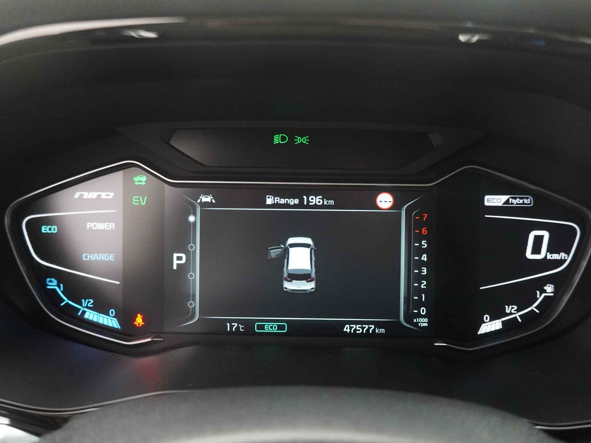 Kia Niro 1.6 GDi Hybrid ExecutiveLine - Navigatie - LED koplampen - Lederen bekleding - Stoel- en stuurverwarming/verkoeling - Fabrieksgarantie tot 07-2029 - 23/41