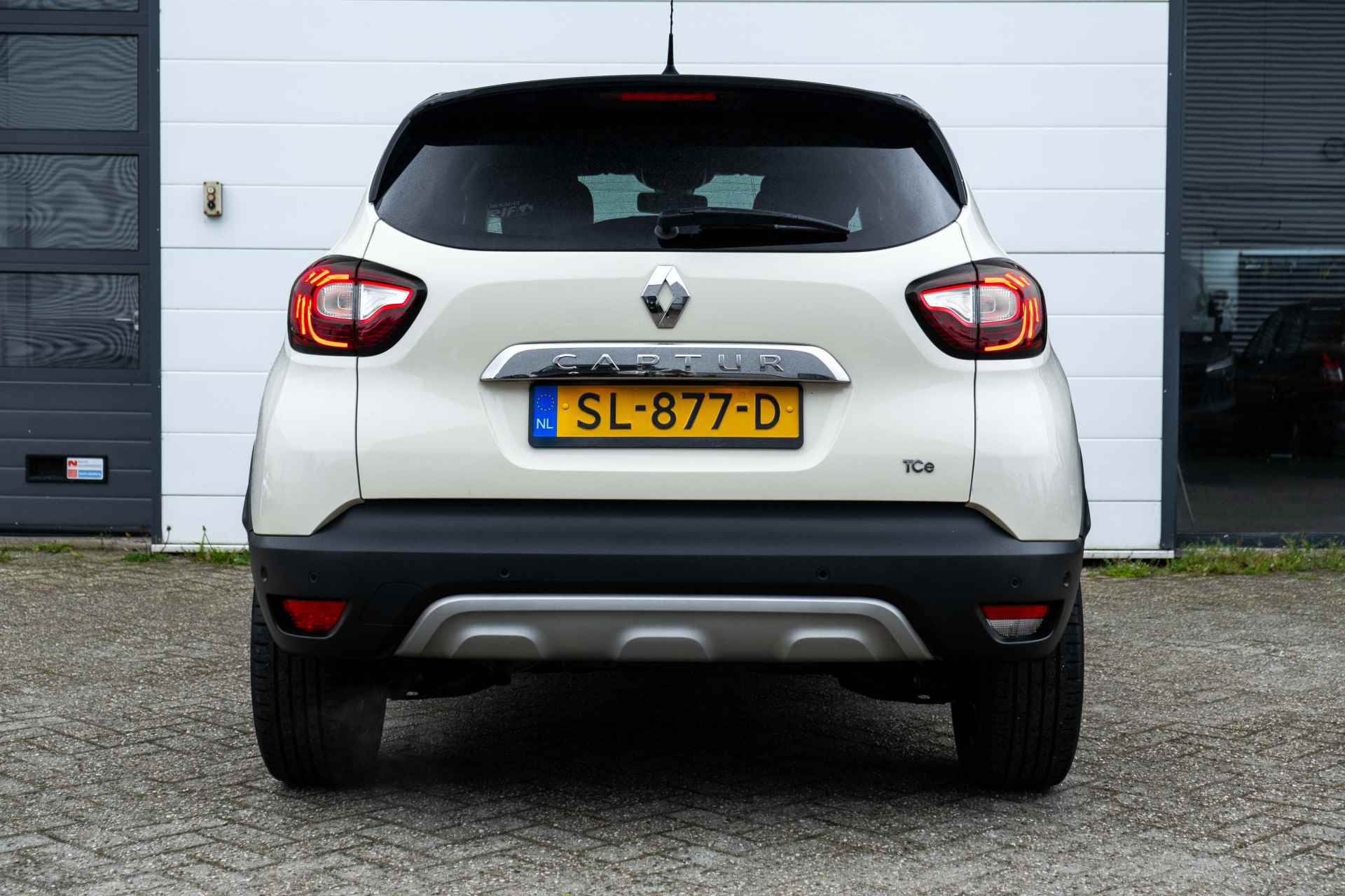 Renault Captur 0.9 TCe Intens | Pack Easy | ECC | Camera achter | 17" wielen | LED verlichting | incl. Bovag rijklaarpakket met 12 maanden garantie | - 6/42