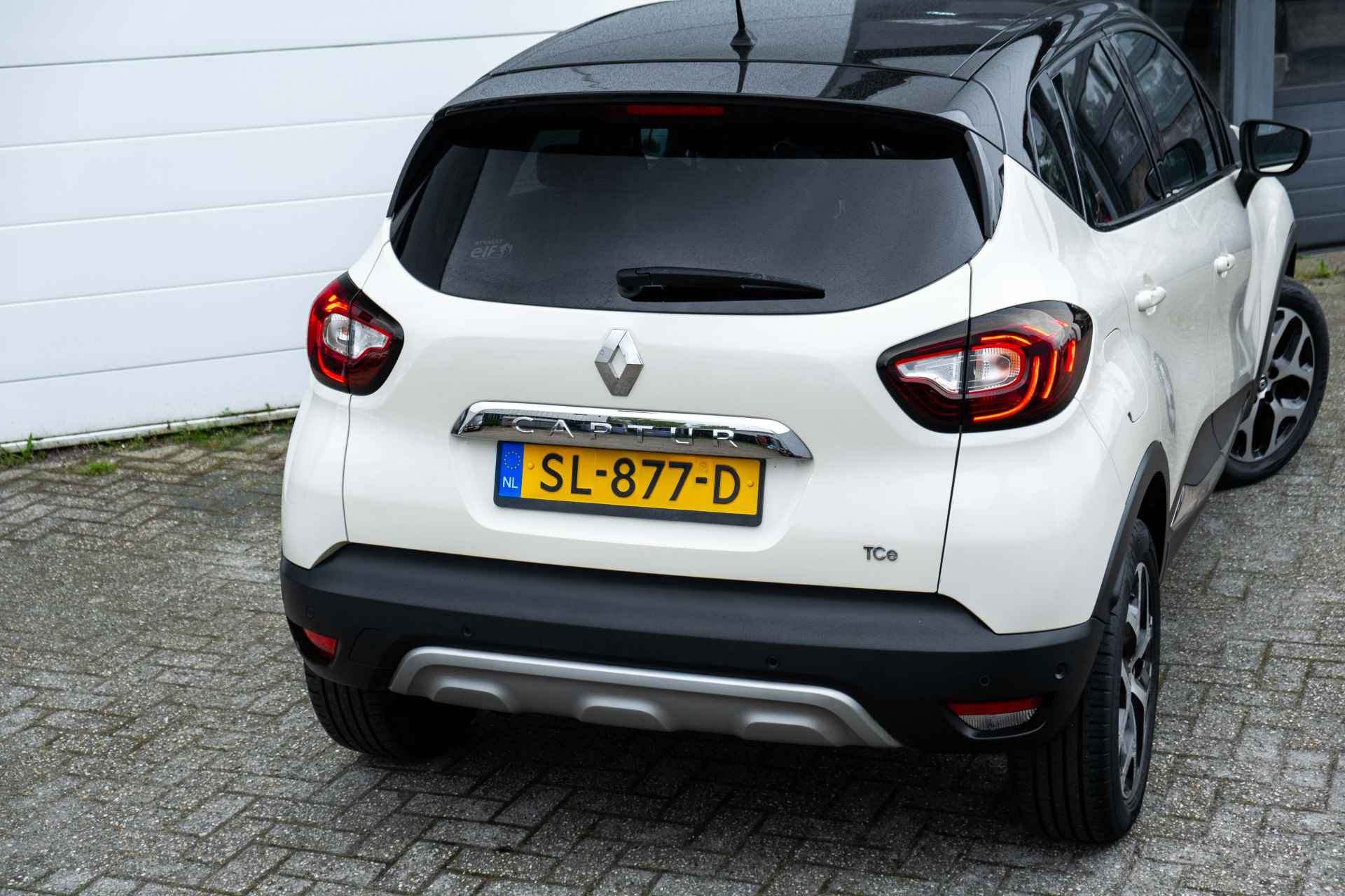Renault Captur 0.9 TCe Intens | Pack Easy | ECC | Camera achter | 17" wielen | LED verlichting | incl. Bovag rijklaarpakket met 12 maanden garantie | - 19/42