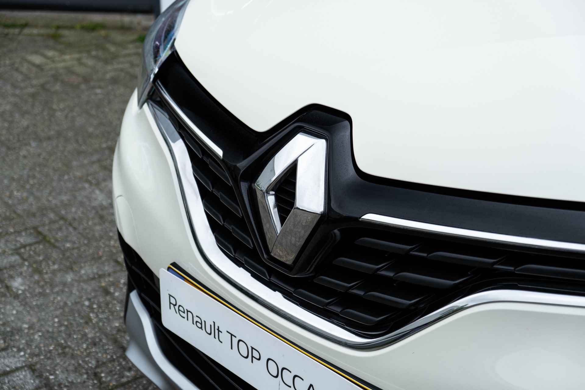 Renault Captur 0.9 TCe Intens | Pack Easy | ECC | Camera achter | 17" wielen | LED verlichting | incl. Bovag rijklaarpakket met 12 maanden garantie | - 21/42