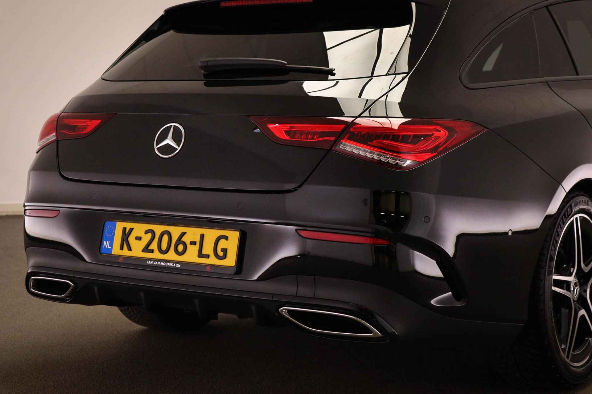 Mercedes-Benz CLA-klasse Shooting Brake 200 Business Solution AMG | BUSINESS PLUS PACK | MATRIX LED | WIDESCREEN | PANORAMADAK | CAMERA | TREKHAAK - 21/62