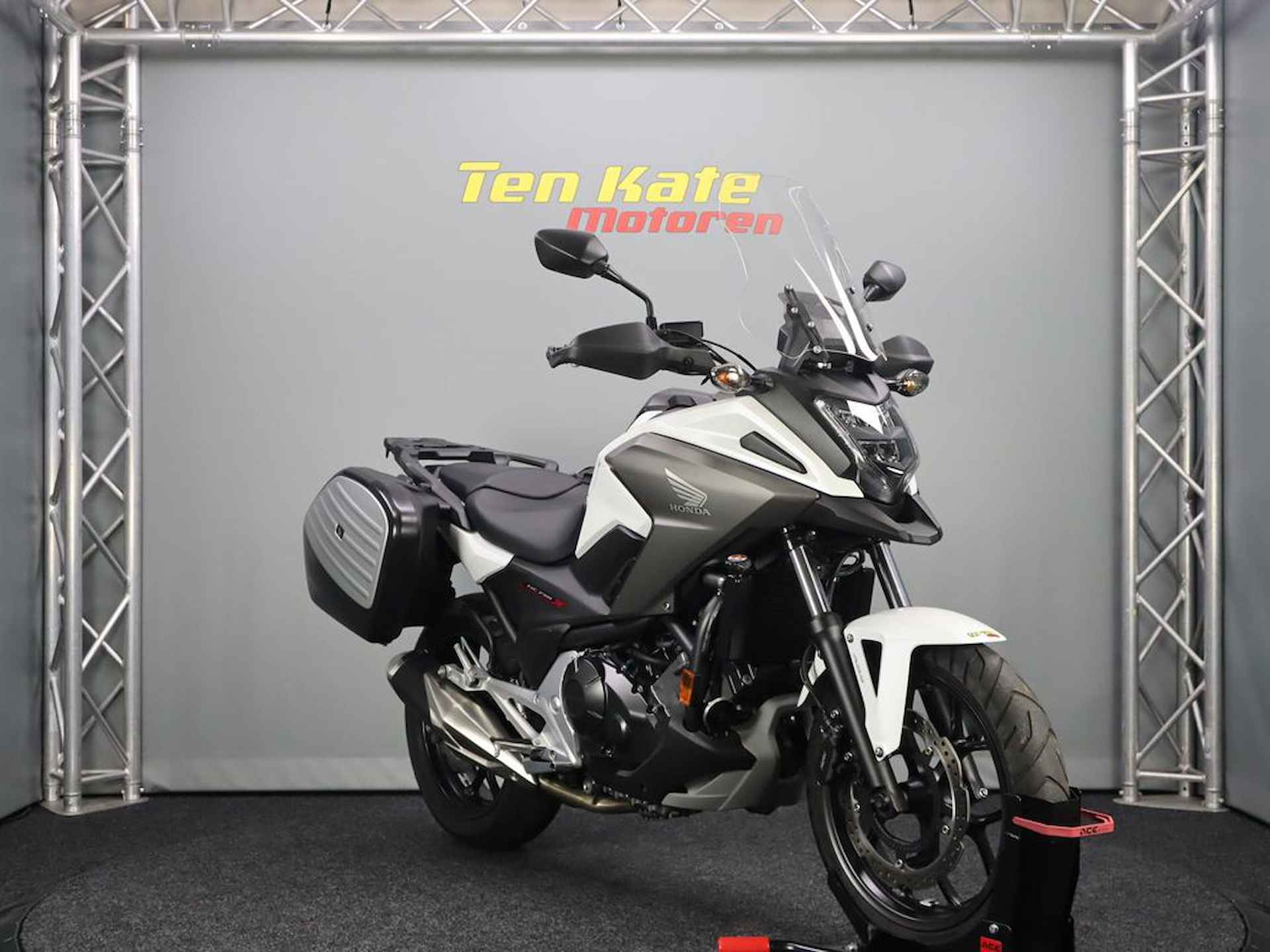 Honda NC 750 X ABS - 2/12