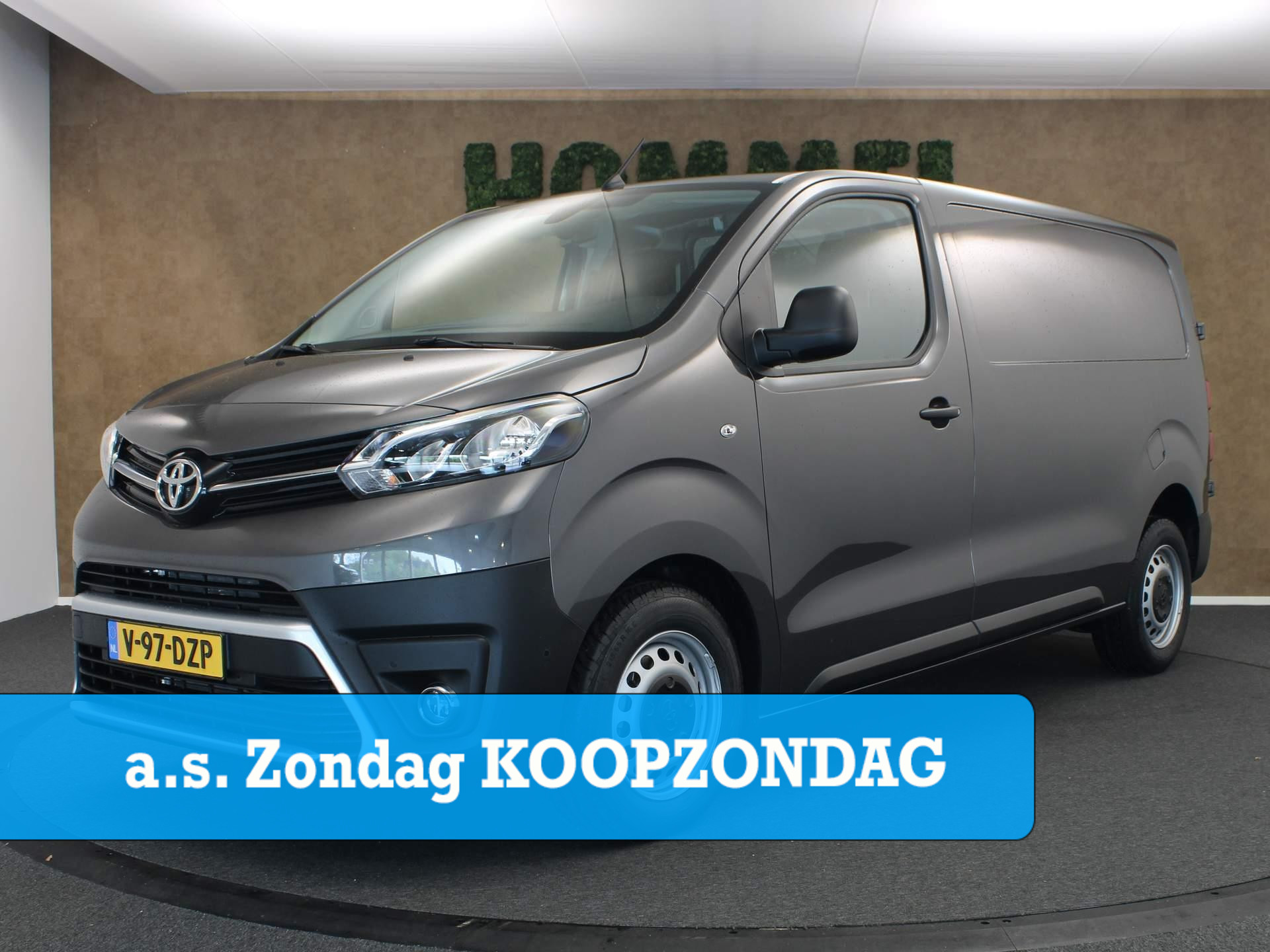 Toyota Proace 2.0 D-4D LONG WORKER AUTOMAAT - 32190,- EURO EXCL. BTW! - DIRECT UIT VOORRAAD LEVERBAAR! - GRIJS KENTEKEN - BTW-AUTO - PARKEERSENSOREN VOOR EN ACHTER - ACHTERUITRIJCAMERA