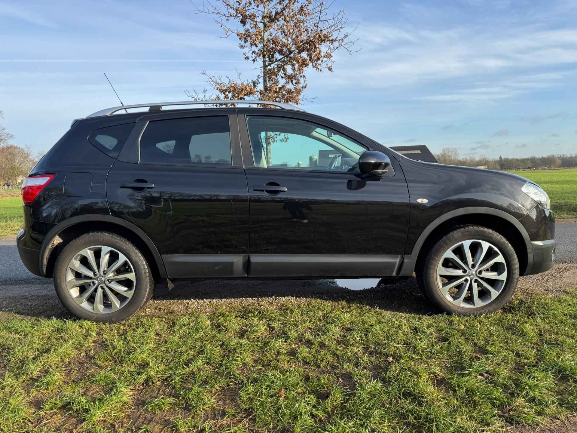 Nissan Qashqai 1.6 Connect Edition met navigatie, camera en panoramadak - 4/28