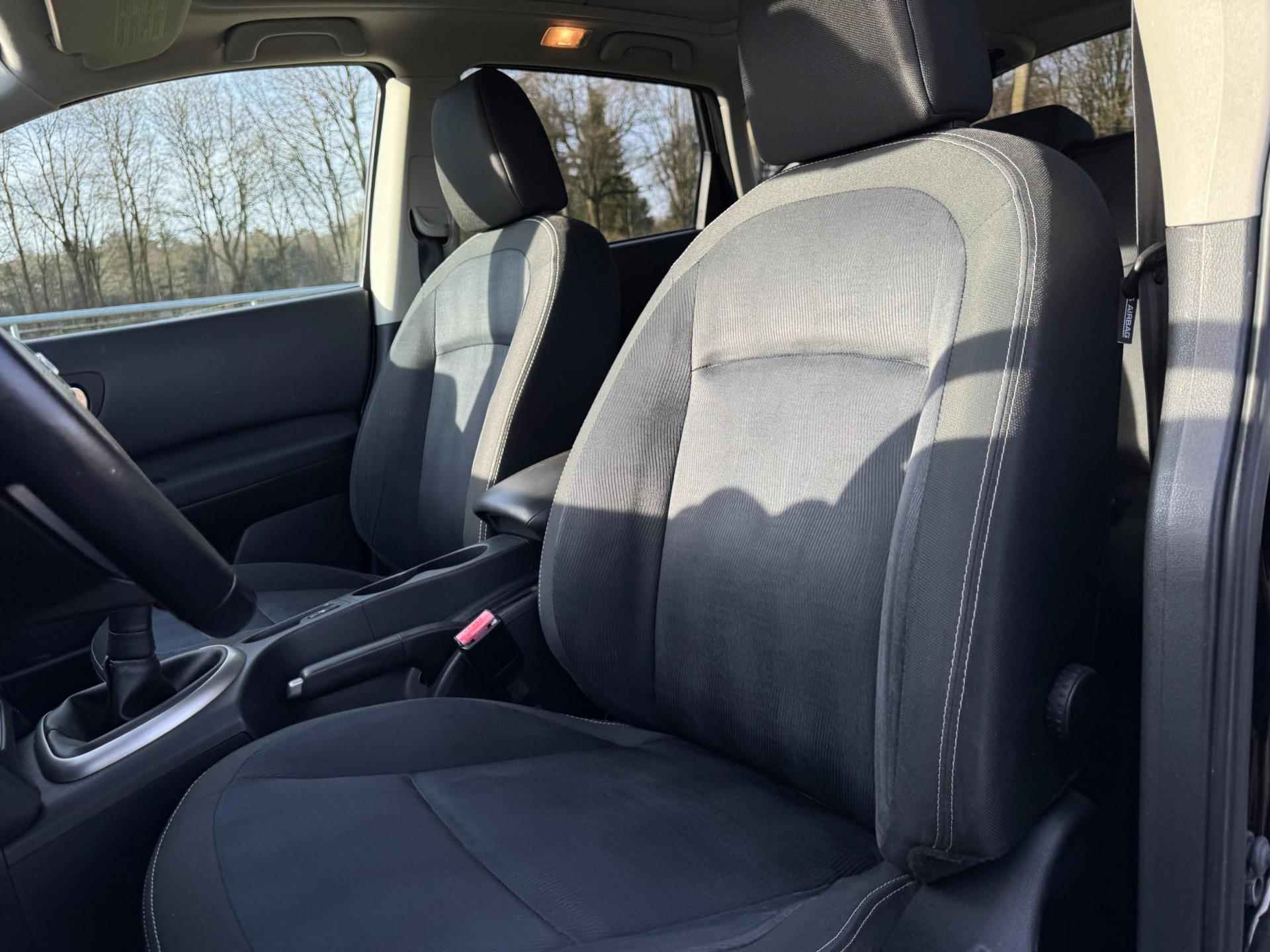 Nissan Qashqai 1.6 Connect Edition met navigatie, camera en panoramadak - 9/28