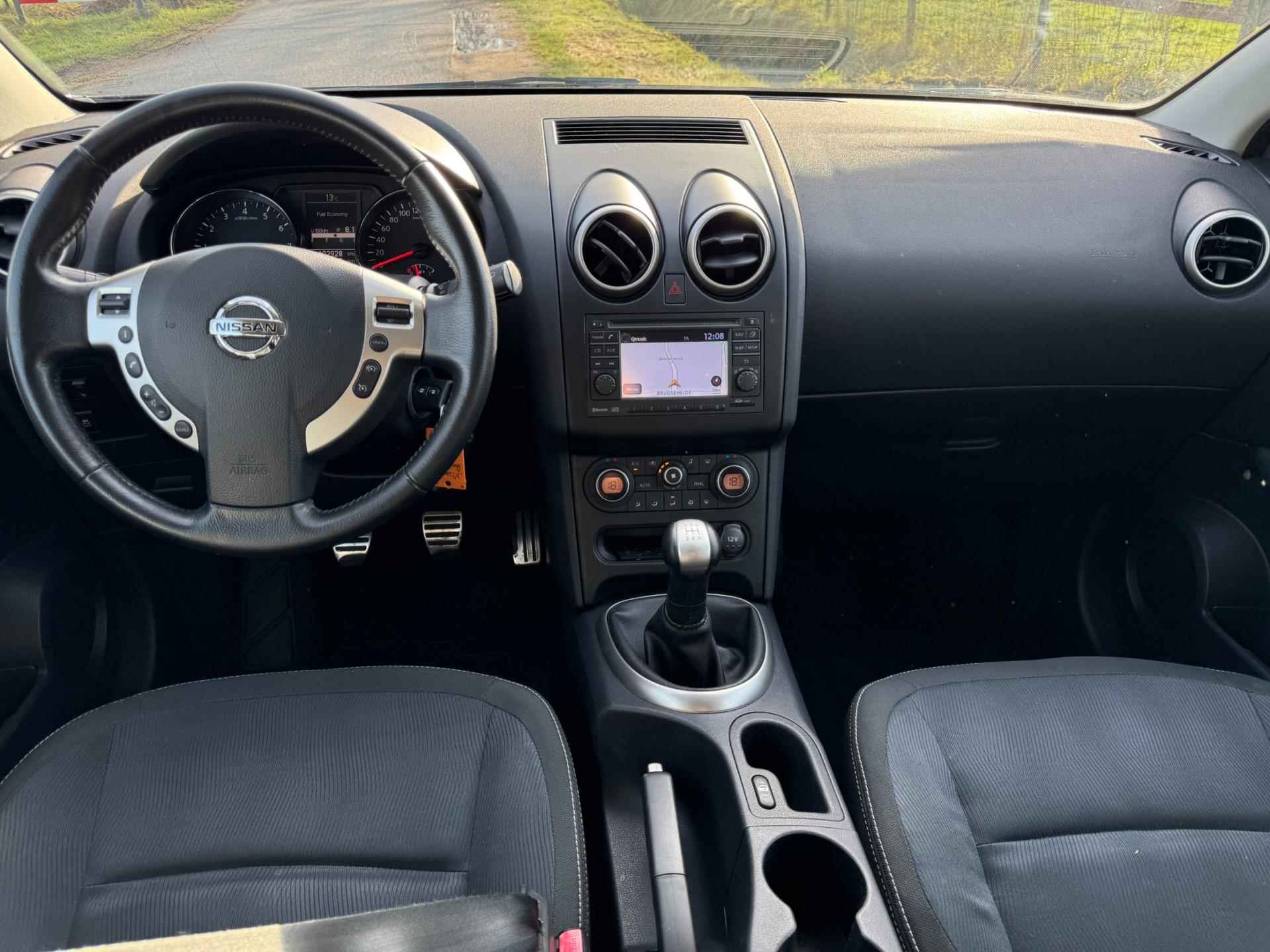 Nissan Qashqai 1.6 Connect Edition met navigatie, camera en panoramadak - 12/28