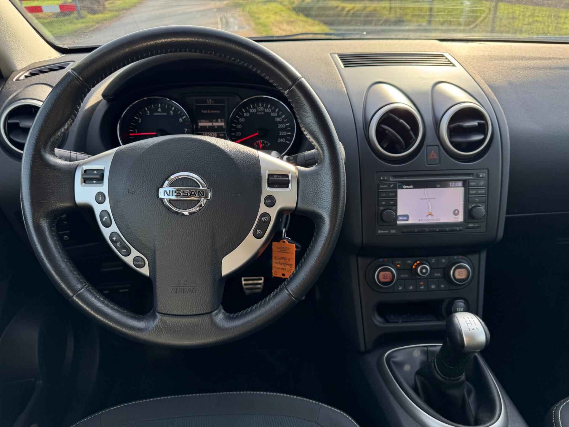 Nissan Qashqai 1.6 Connect Edition met navigatie, camera en panoramadak - 13/28