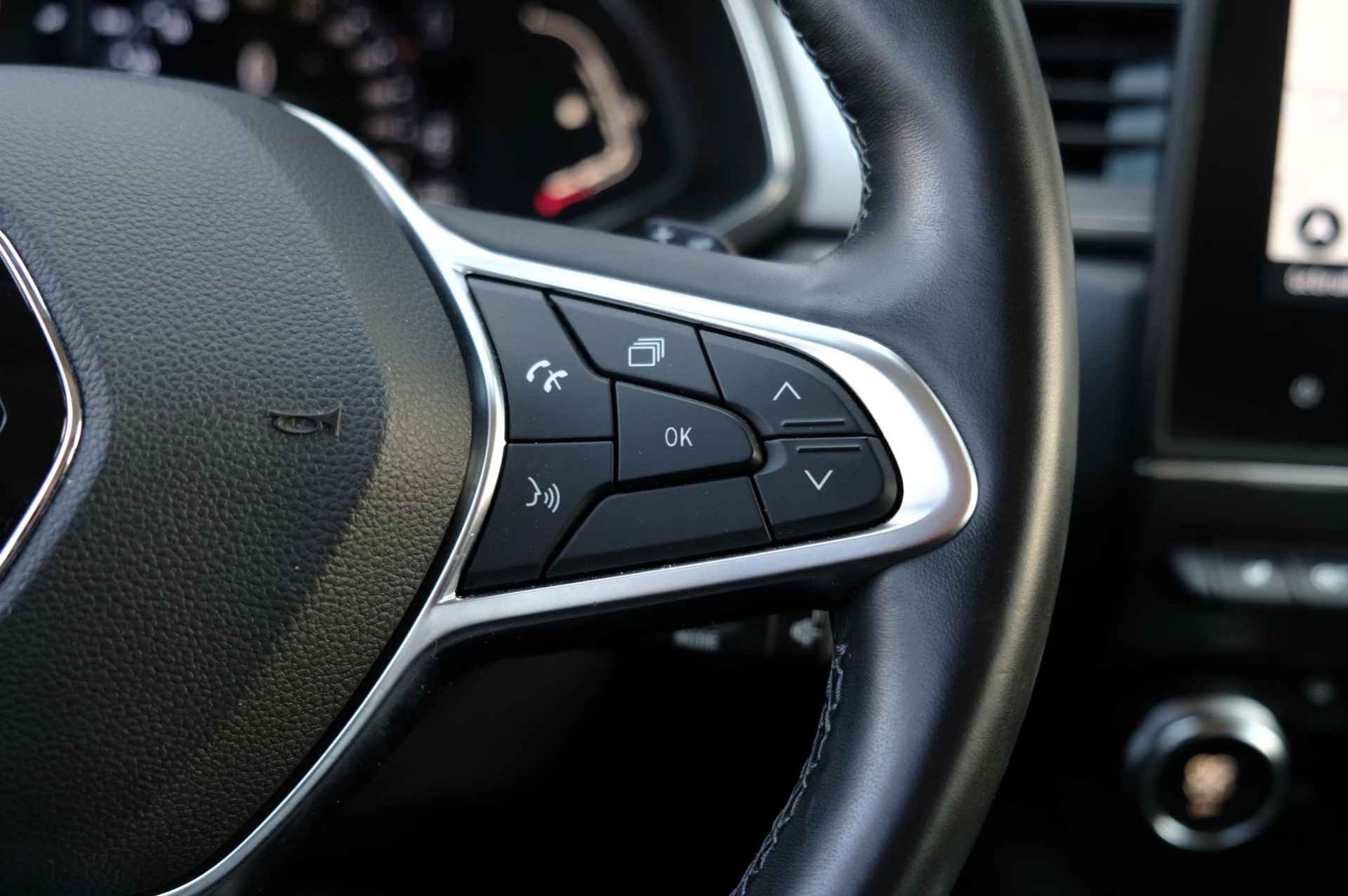 Renault Captur 1.3 TCe 140 Intens | Cruise Control | PDC | Camera | Navigatie | Apple Carplay / Android Auto | Stoel / Stuur Verwarming | Voorruit Verwarming | Led-Verlichting | - 13/33