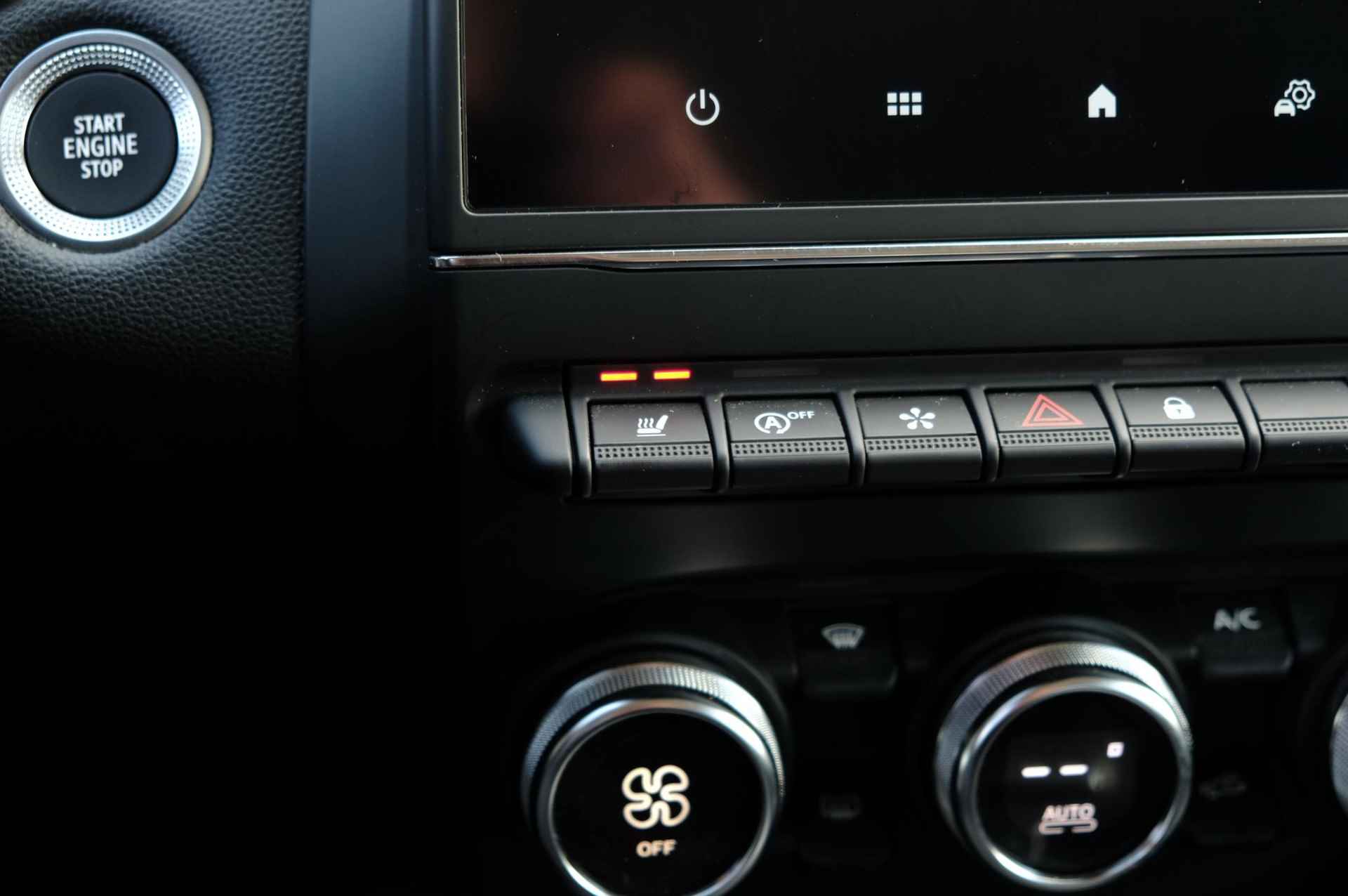 Renault Captur 1.3 TCe 140 Intens | Cruise Control | PDC | Camera | Navigatie | Apple Carplay / Android Auto | Stoel / Stuur Verwarming | Voorruit Verwarming | Led-Verlichting | - 23/33
