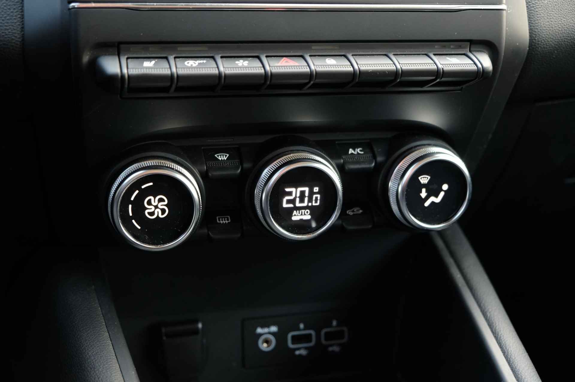 Renault Captur 1.3 TCe 140 Intens | Cruise Control | PDC | Camera | Navigatie | Apple Carplay / Android Auto | Stoel / Stuur Verwarming | Voorruit Verwarming | Led-Verlichting | - 24/33