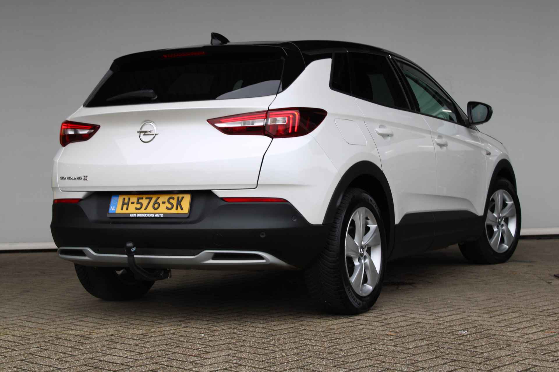 Opel Grandland X 1.6 Turbo Business Executive NAVI/CAMERA/KEYLESS/STOEL+STUURVERWARMING/ALLROAD PAKKET / 1600kg trekgewicht - 7/37