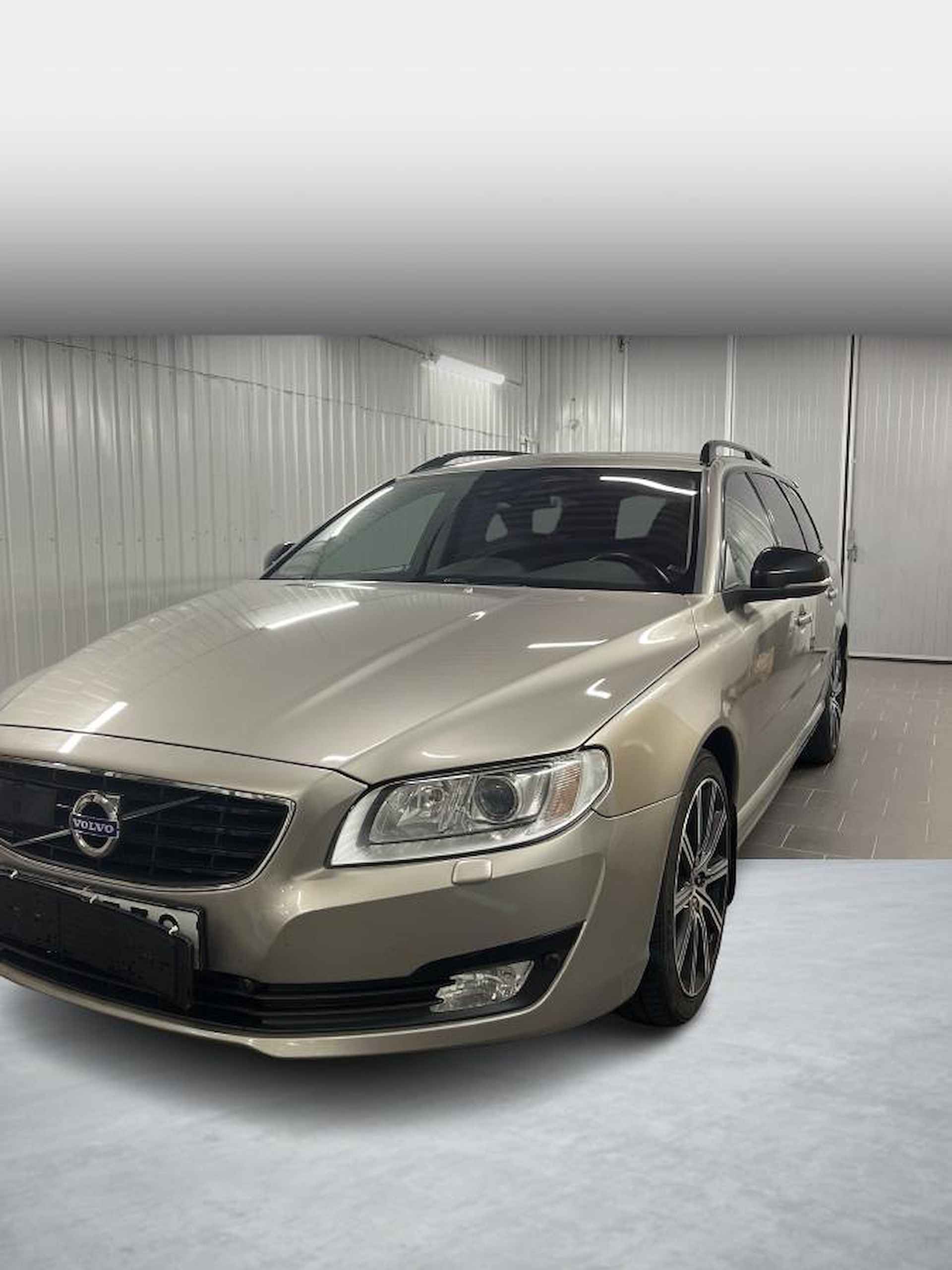 Volvo V70 2.0 T4 Dynamic Edition | Trekhaak | Stuur + Stoel + achterbank verwarming | Spoiler | Adaptieve Cruise controle | Memory | Getint glas | - 13/13