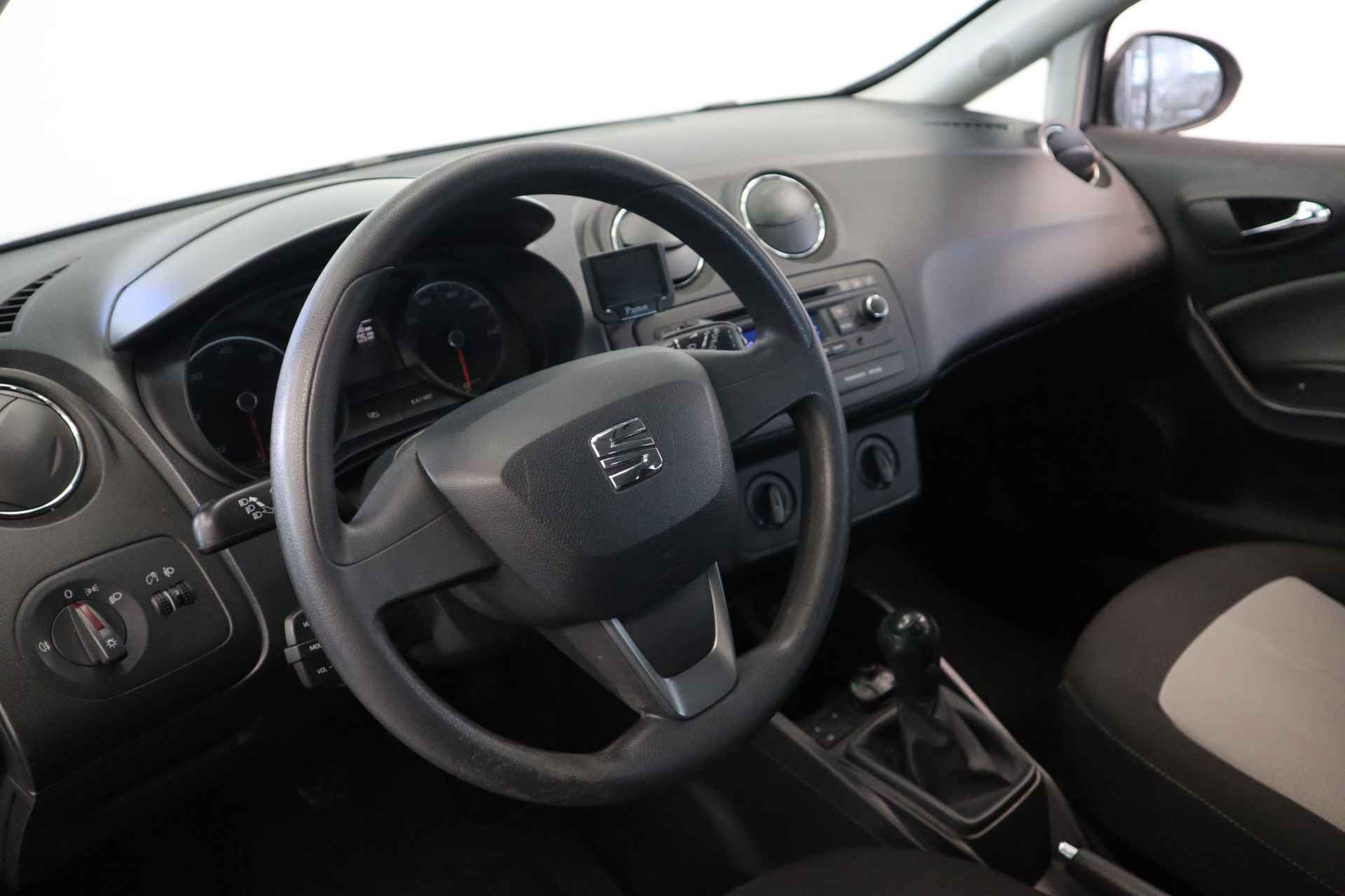 SEAT Ibiza 1.6 TDI Style 5 drs Hathback, Airco, - 6/14
