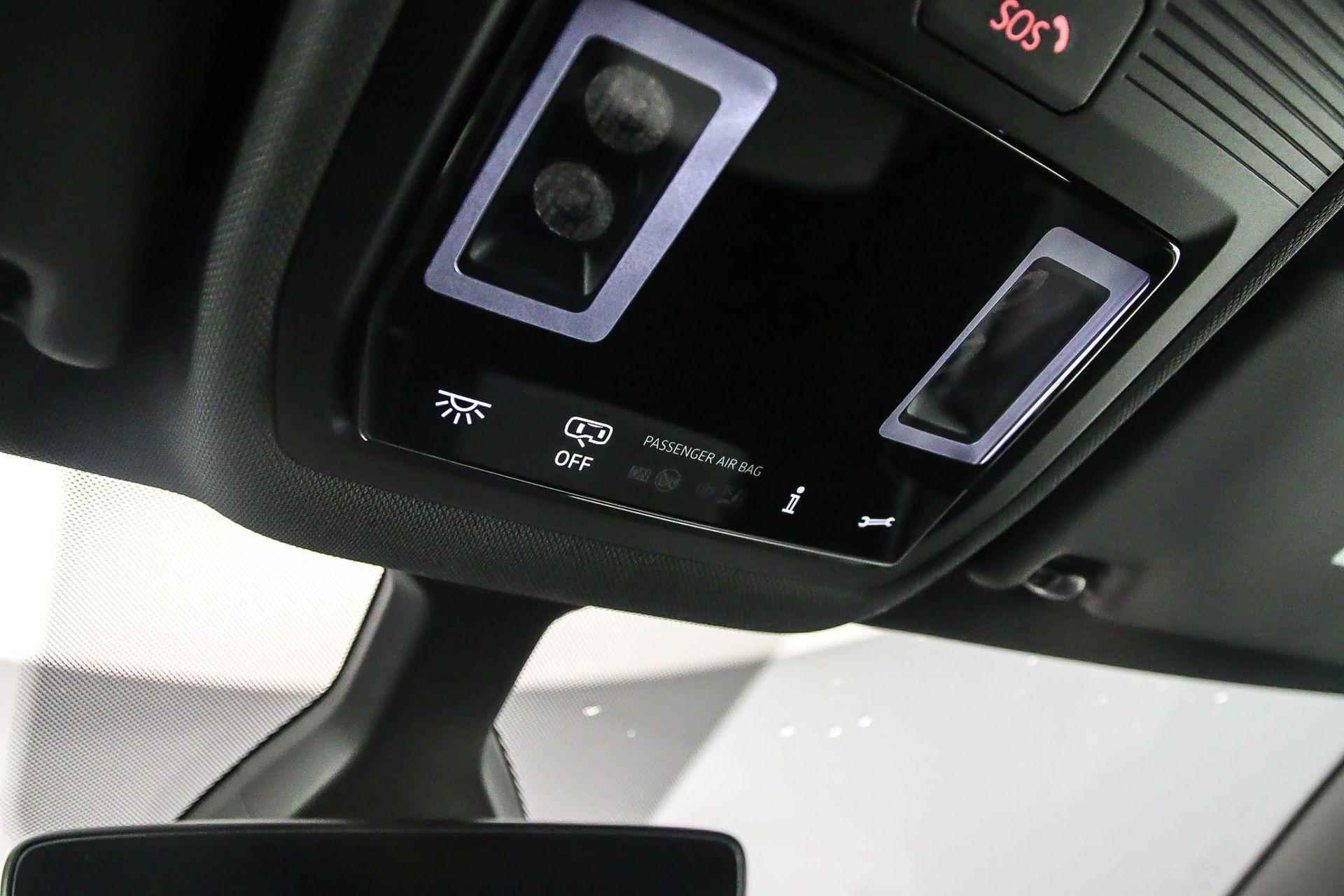 Volkswagen ID.3 Pro S Business 204pk Automaat Warmtepomp, Adaptive cruise control, Achteruitrijcamera, LED matrix koplampen, Navigatie, Stuurwiel verwarmd, Elektrisch verstelbare voorstoelen - 38/50