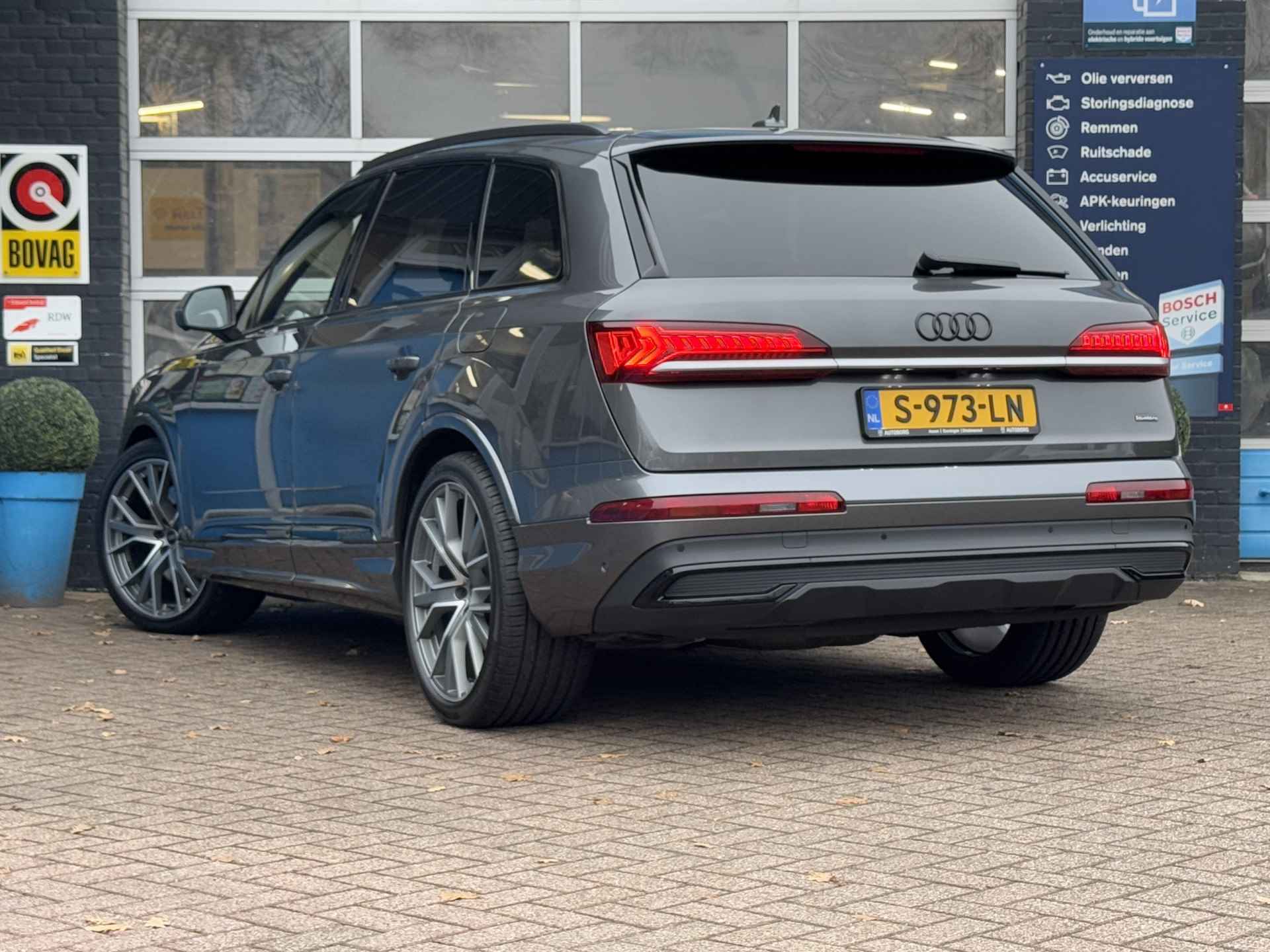 Audi Q7 55 TFSI e quattro Pro Line S | 21 INCH Velgen | Panoramadak | Elektrische Trekhaak | Rijklaar + 12 Maand BOVAG Garantie - 4/92