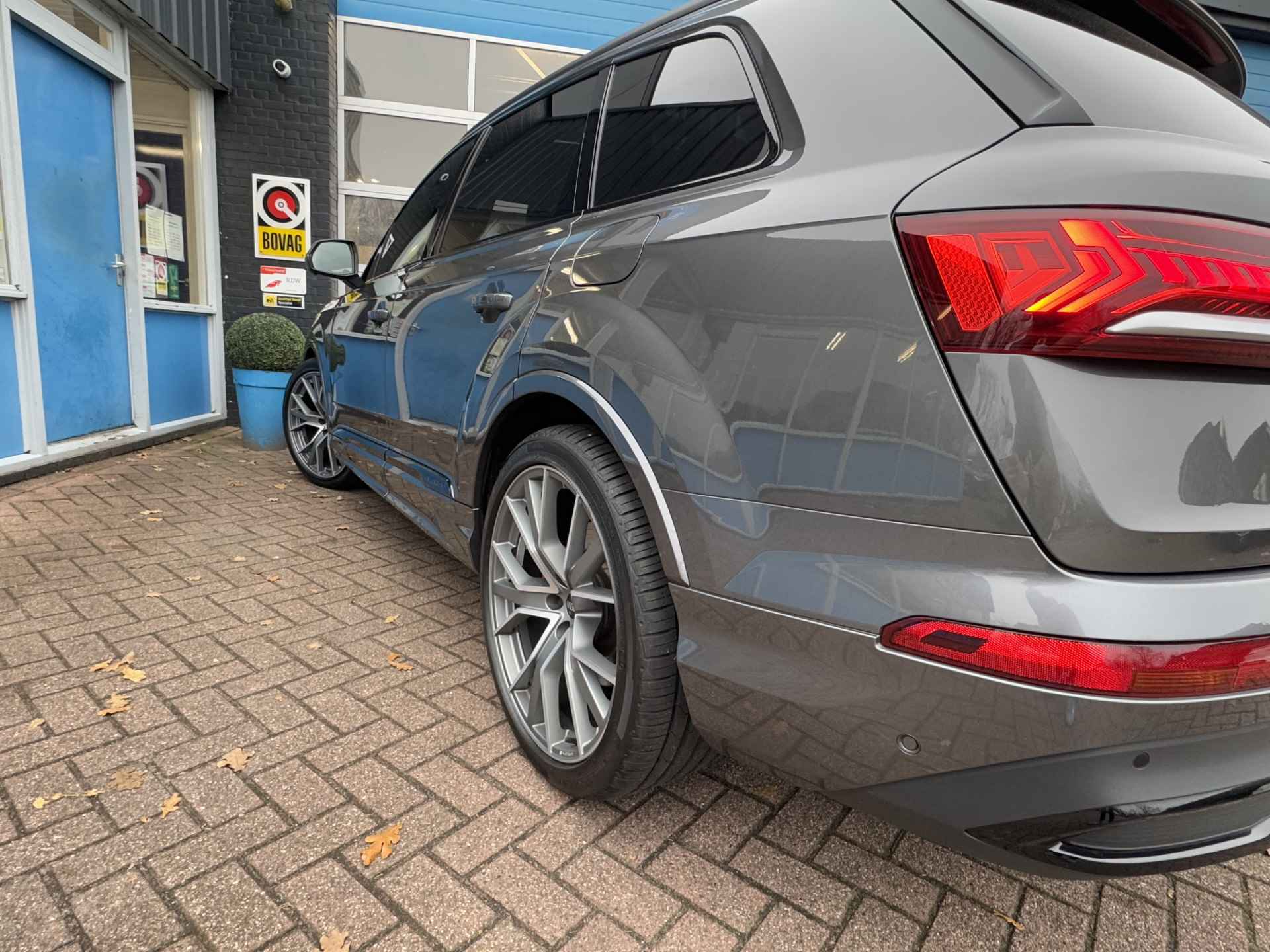 Audi Q7 55 TFSI e quattro Pro Line S | 21 INCH Velgen | Panoramadak | Elektrische Trekhaak | Rijklaar + 12 Maand BOVAG Garantie - 85/92