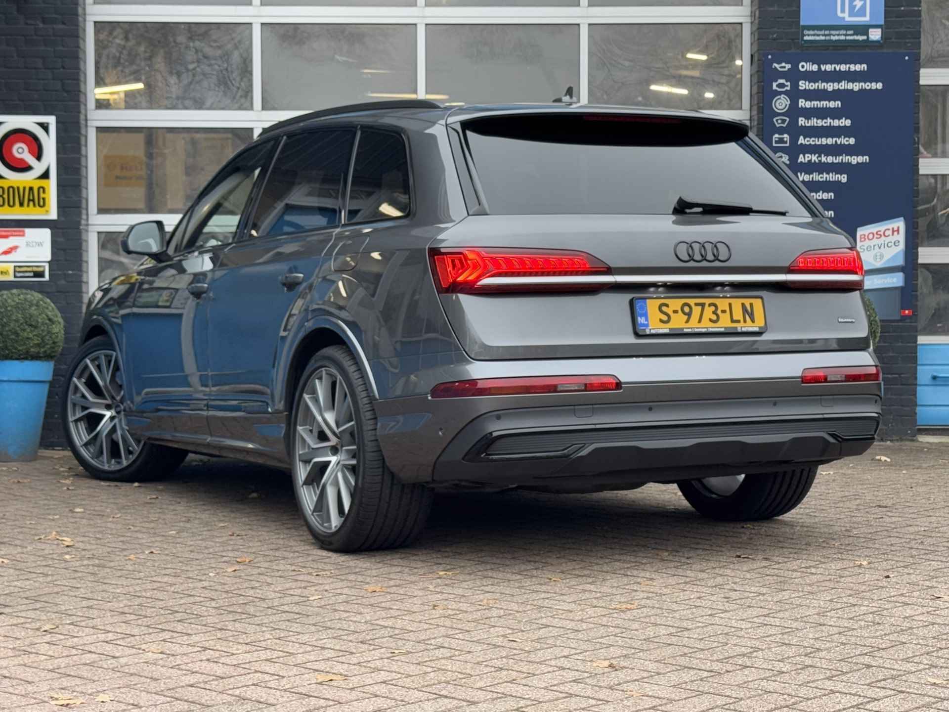 Audi Q7 55 TFSI e quattro Pro Line S | 21 INCH Velgen | Panoramadak | Elektrische Trekhaak | Rijklaar + 12 Maand BOVAG Garantie - 88/92