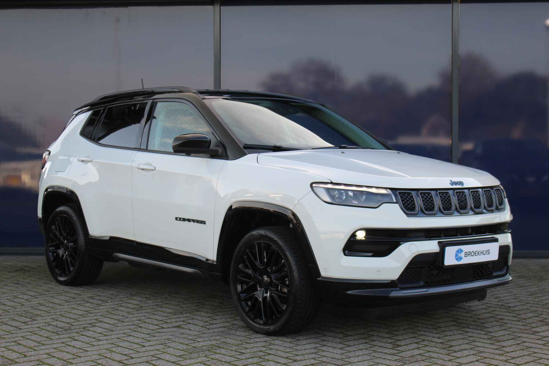 Jeep Compass 4xe 240 Plug-in Hybrid S-Edition | Adap. C. | 360 CAM | Leder | Navi | Elec. Klep | Keyless | Carplay | Dodehoek | Draadloos telefoonlader - 14/54