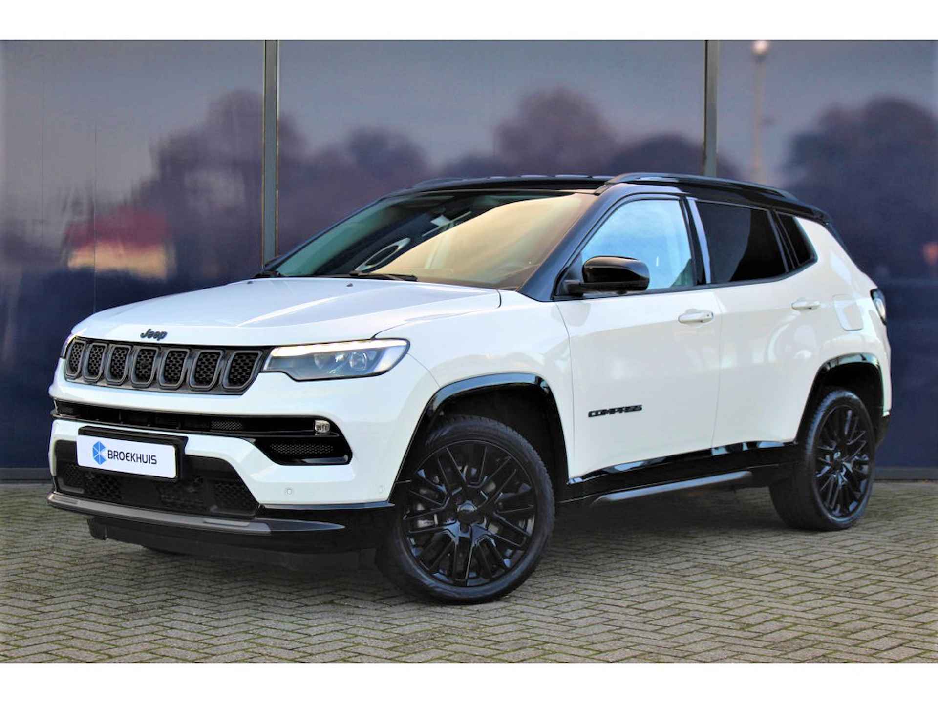 Jeep Compass 4xe 240 Plug-in Hybrid S-Edition | Adap. C. | 360 CAM | Leder | Navi | Elec. Klep | Keyless | Carplay | Dodehoek | Draadloos telefoonlader - 1/54