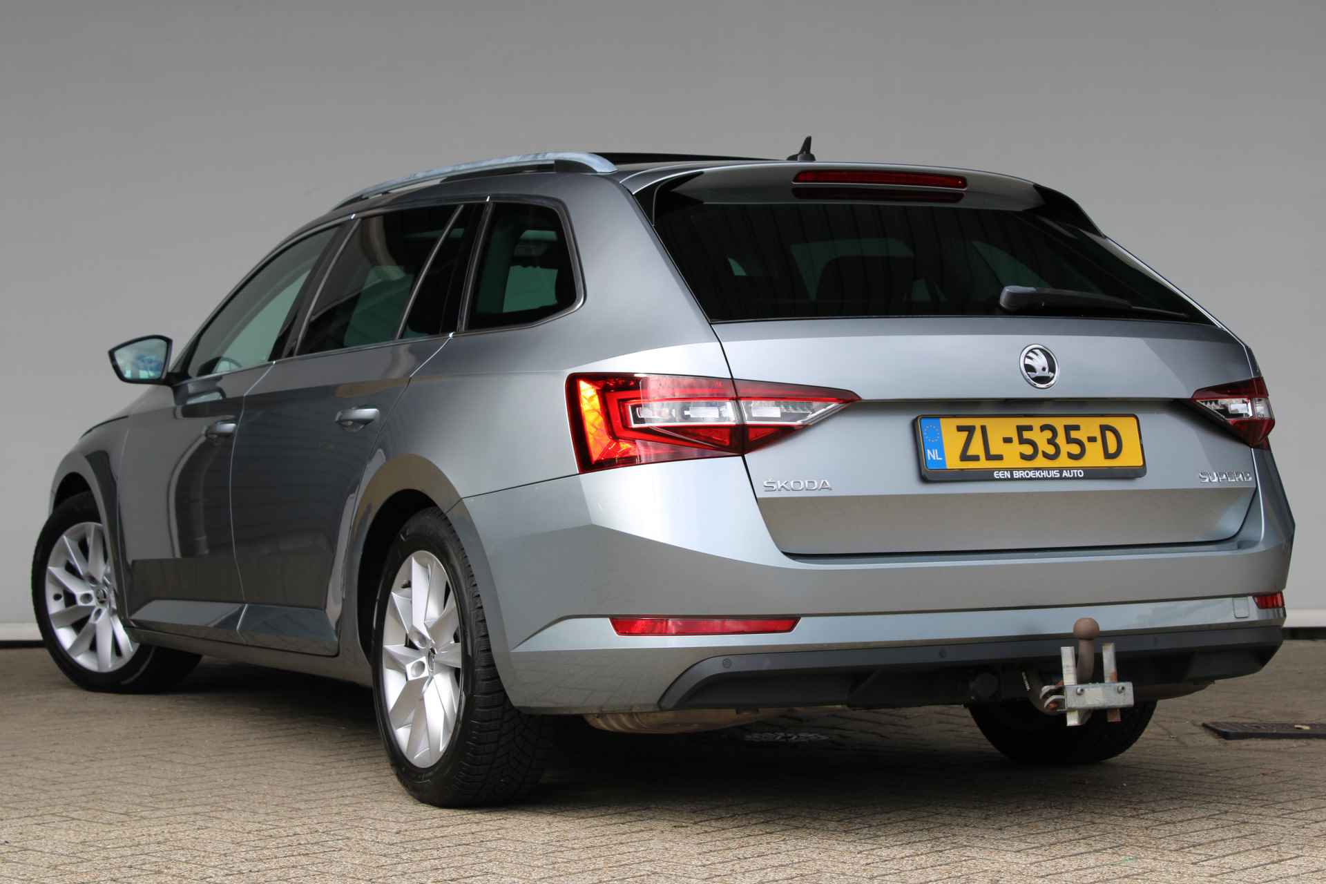 Škoda Superb Combi 1.5 TSI ACT Ambition Business PANO/ LED / CLIMA/STOELVERWARMING/CARPLAY/PARK PILOT/ TREKHAAK - 5/30