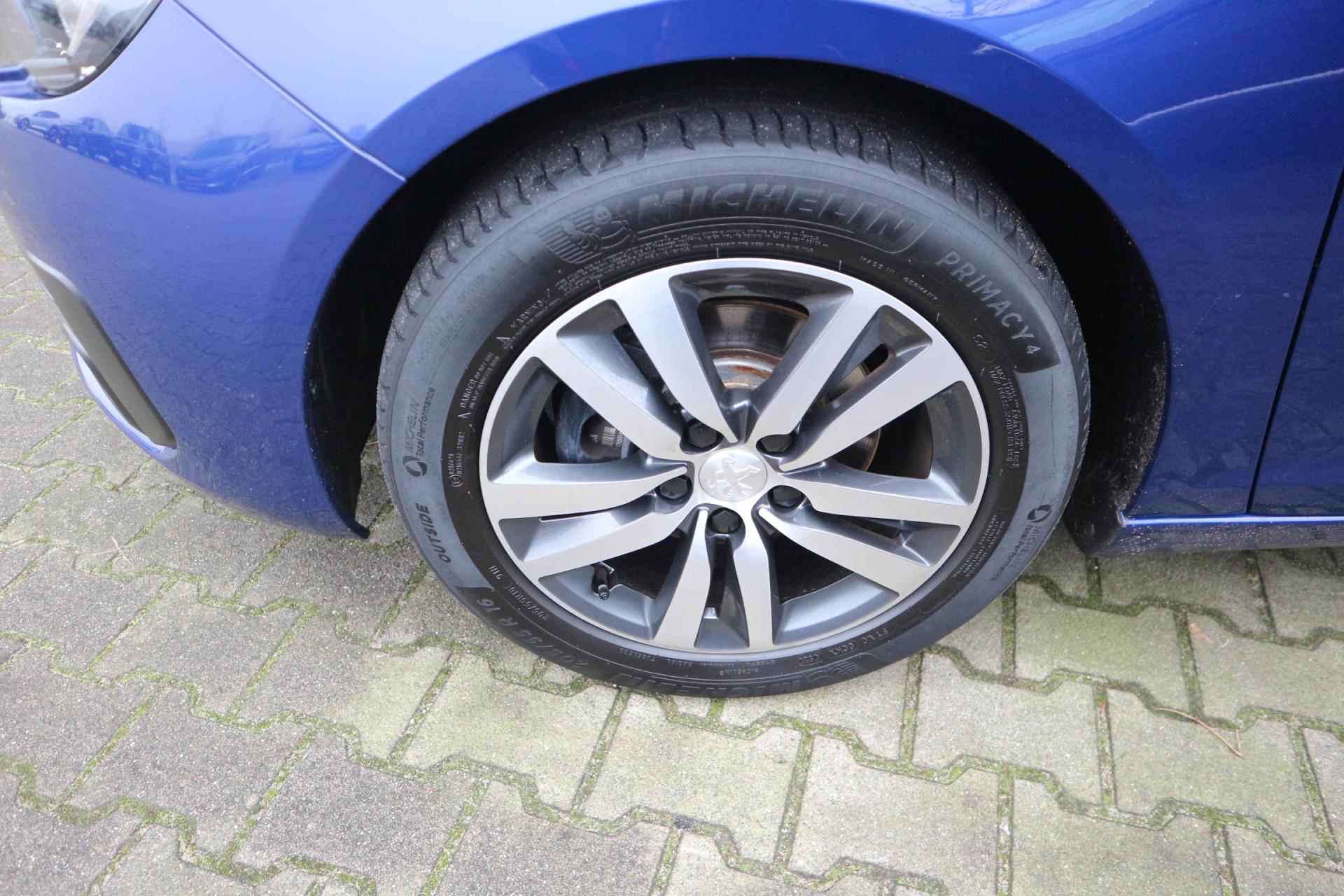 Peugeot 308 1.2 PureTech Allure 130PK AUTOMAAT NAVI CRUISE CLIMA CAMERA PDC V+A RIJKLAARPRIJS!! - 9/33