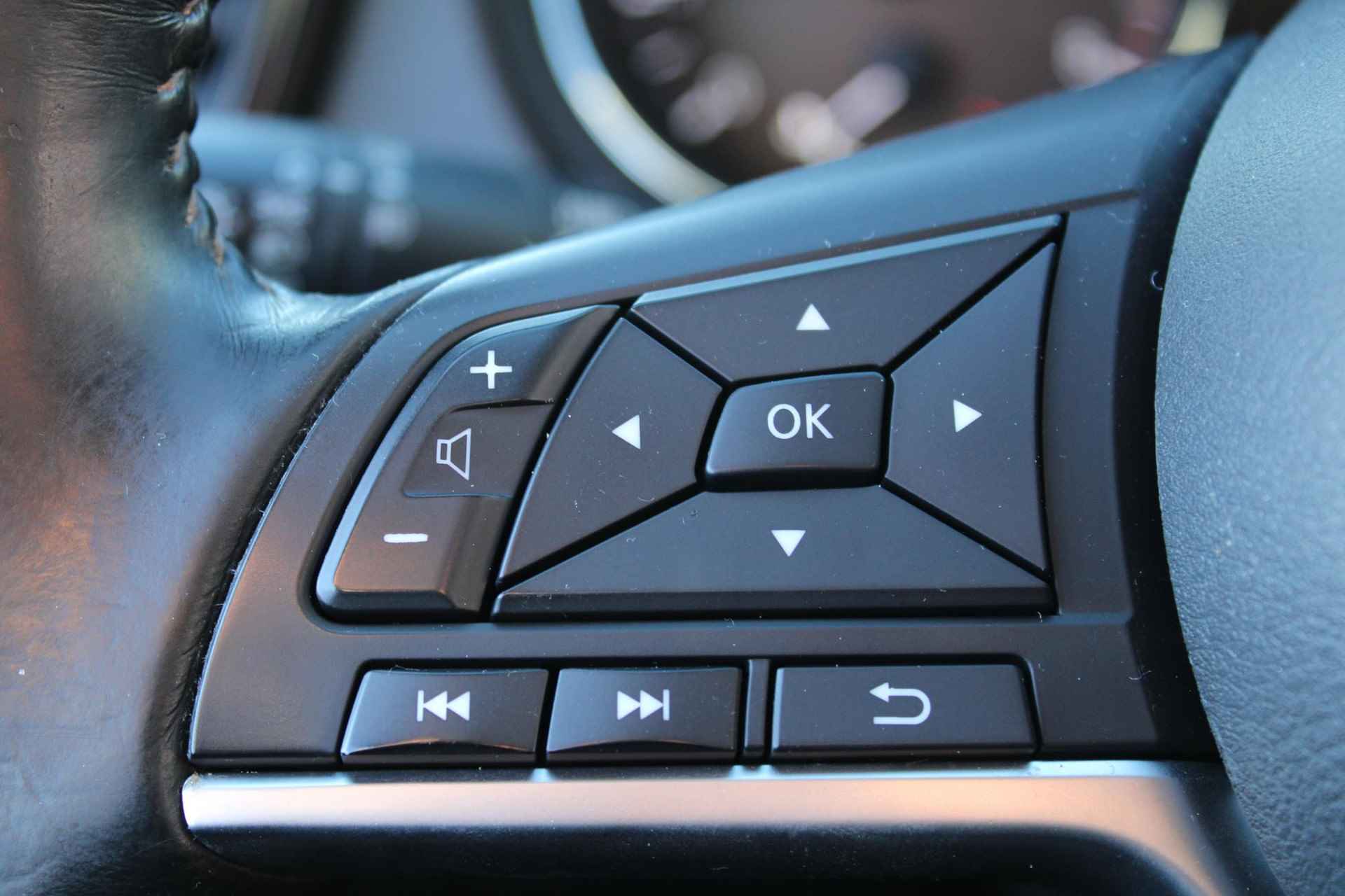 Nissan X-Trail 1.6 DIG-T Acenta 163PK | 360-Camera | Parkeersensoren | Navigatie | Cruise control | Bluetooth | Automatische regen/lichtsensor | Elektrische ramen en zijspiegels | 1800kg Trekgewicht | Lichtmetalen velgen - 24/35