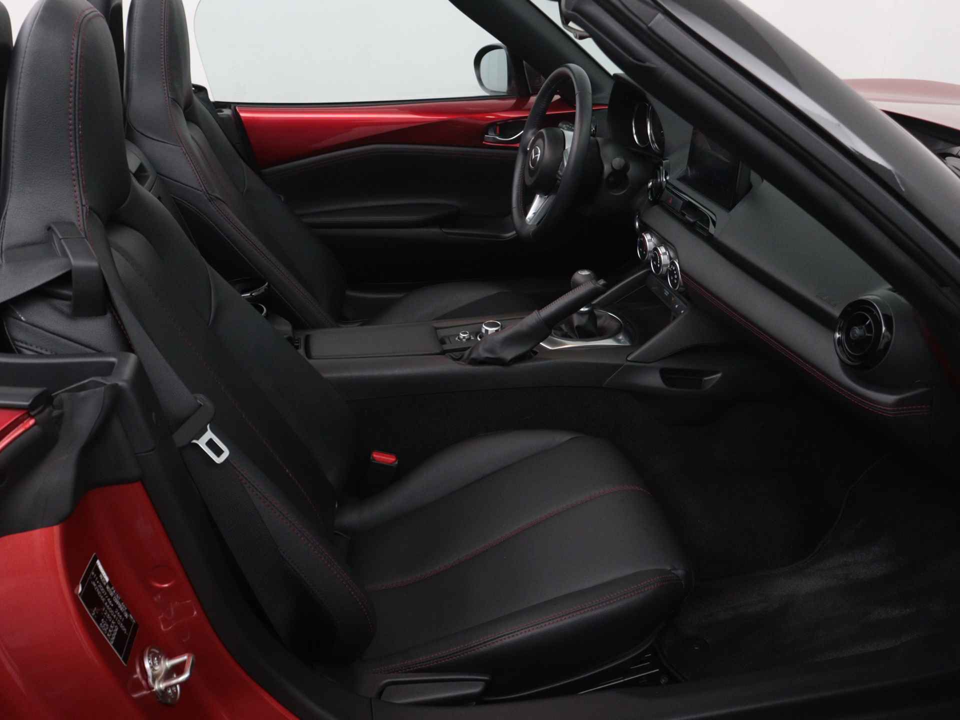 Mazda MX-5 1.5 SkyActiv-G 132 TS+ | Voorstoelen verwarmd | 1e eigenaar | Volledig dealeronderhouden | - 27/34