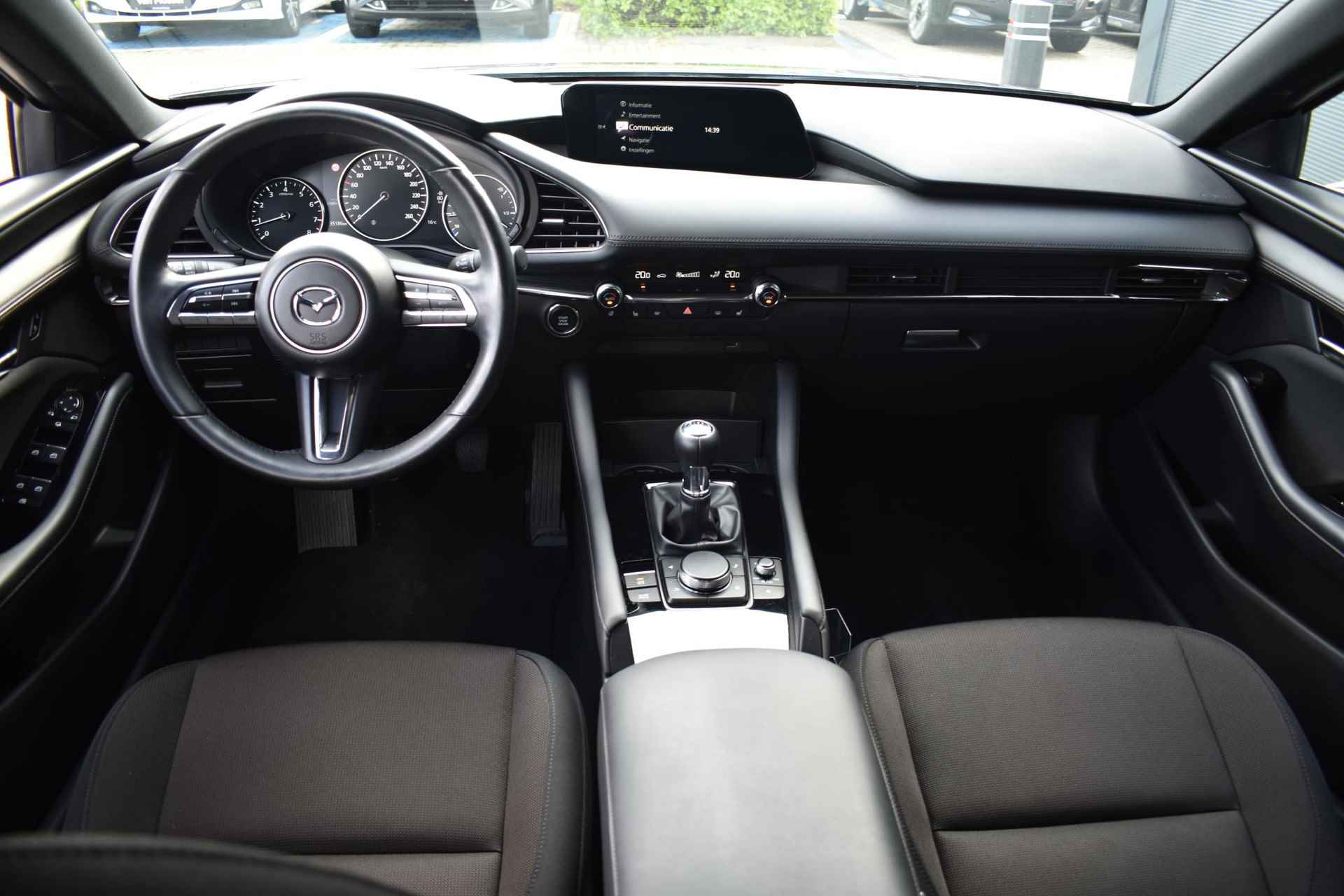 Mazda 3 2.0 e-SkyActiv-G M Hybrid Sportive 150pk | Navigatie | Keyless Entry | Head-up Display | 1e Eigenaar - 15/40