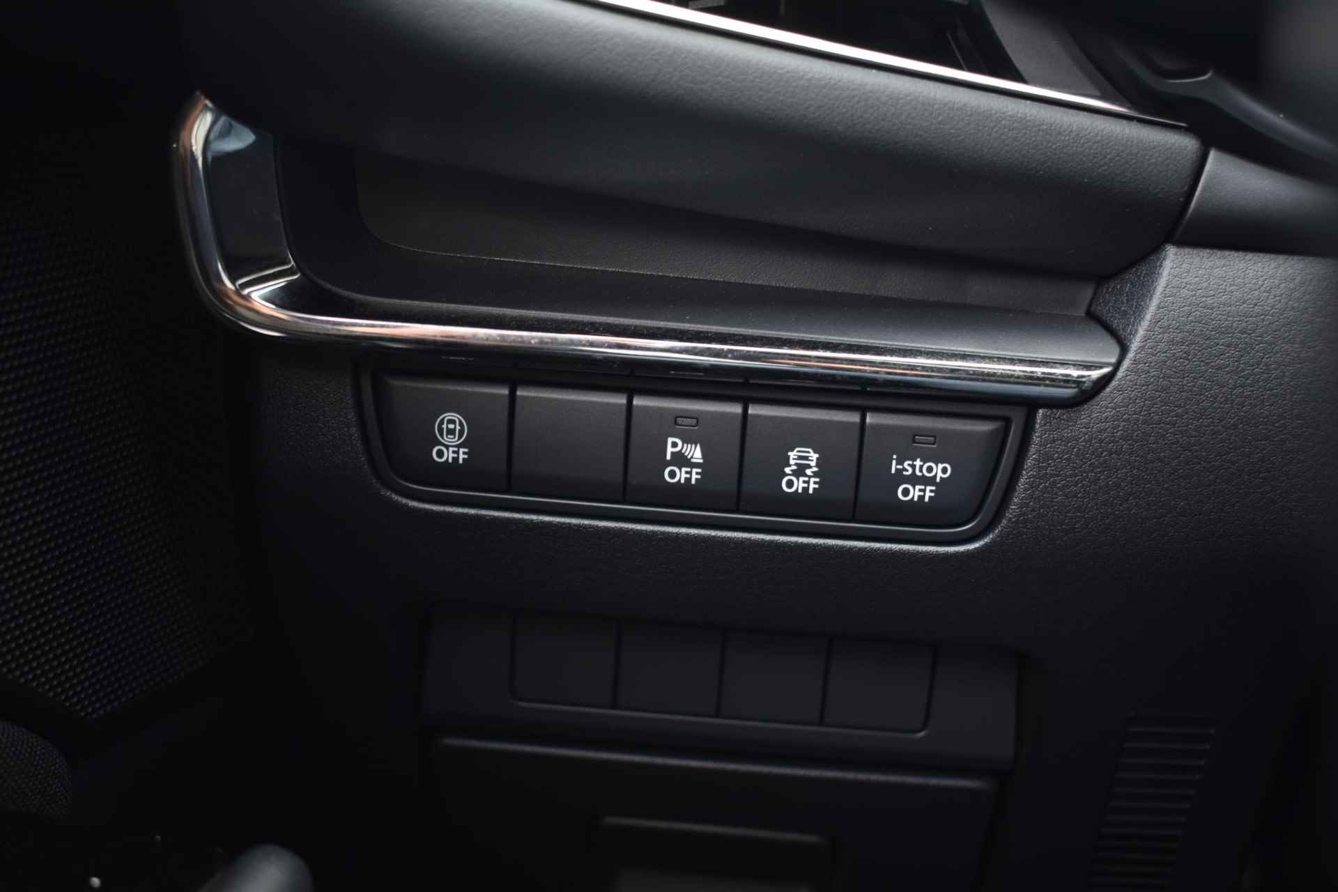 Mazda 3 2.0 e-SkyActiv-G M Hybrid Sportive 150pk | Navigatie | Keyless Entry | Head-up Display | 1e Eigenaar - 38/40