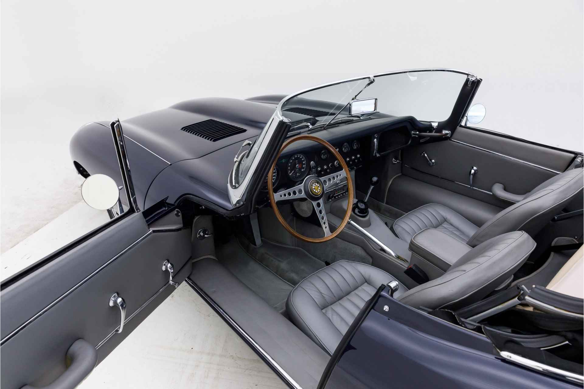 Jaguar E-type 4.2 Roadster Series 1 | LHD | 1965 - 6/39