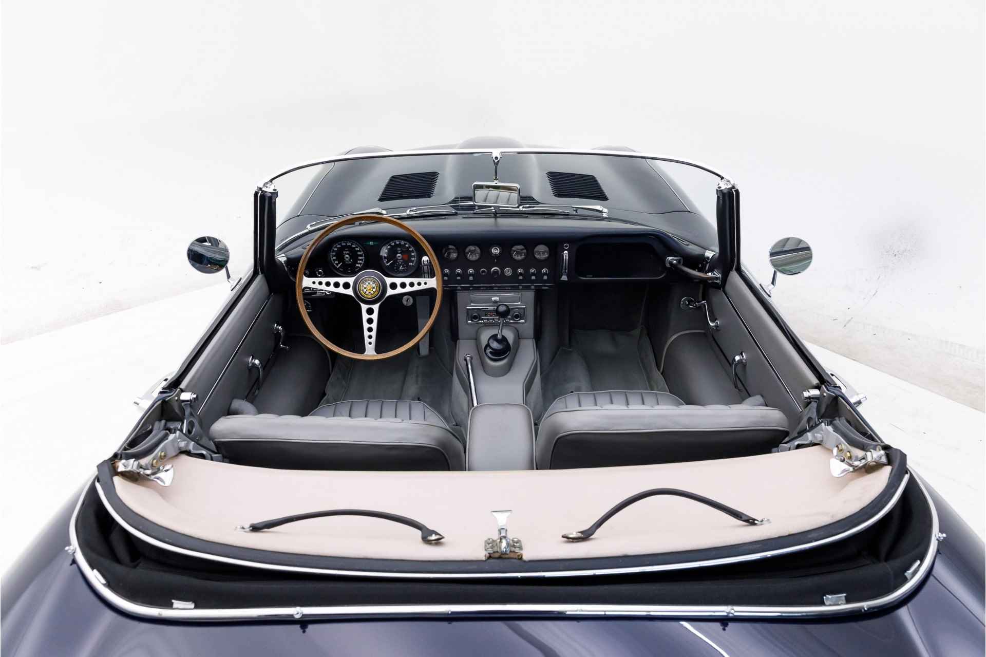 Jaguar E-type 4.2 Roadster Series 1 | LHD | 1965 - 20/39