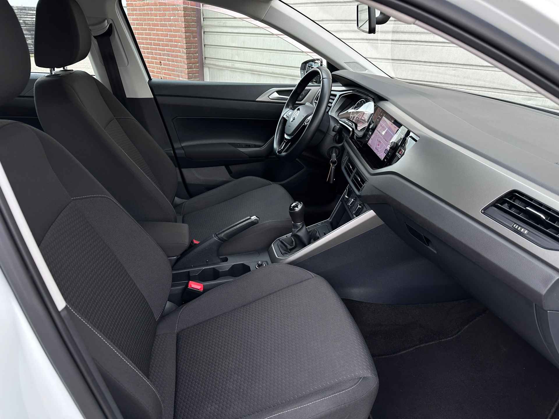 Volkswagen Polo 1.0 TSI Comfortline|Navigatie|AppConnect|Cruise Adaptief - 8/28