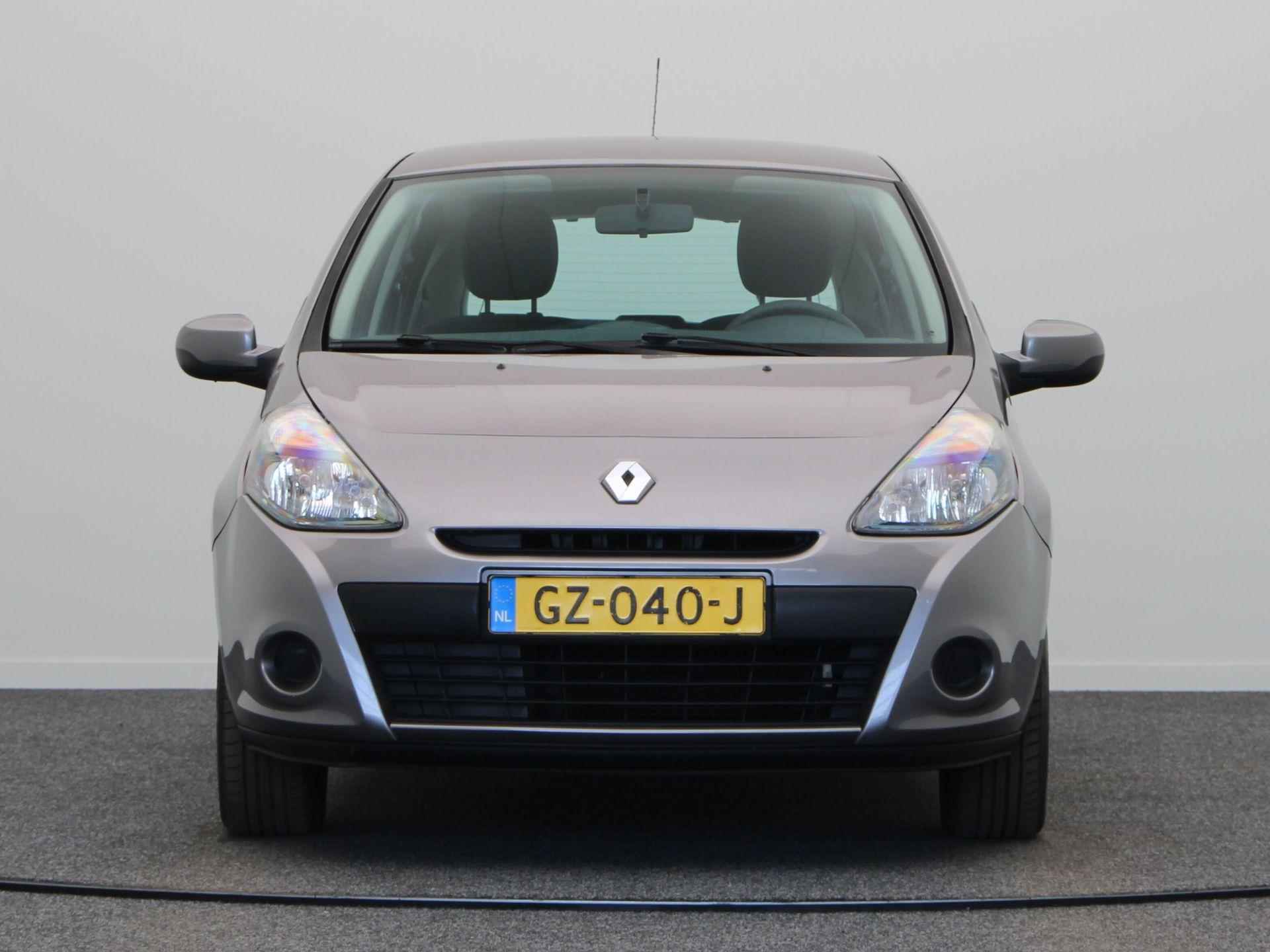 Renault Clio 1.2 Collection | Dealer Onderhouden | Trekhaak | Elektrische Ramen Voor | Radiobediening bij Stuur | 123989 km | - 6/45