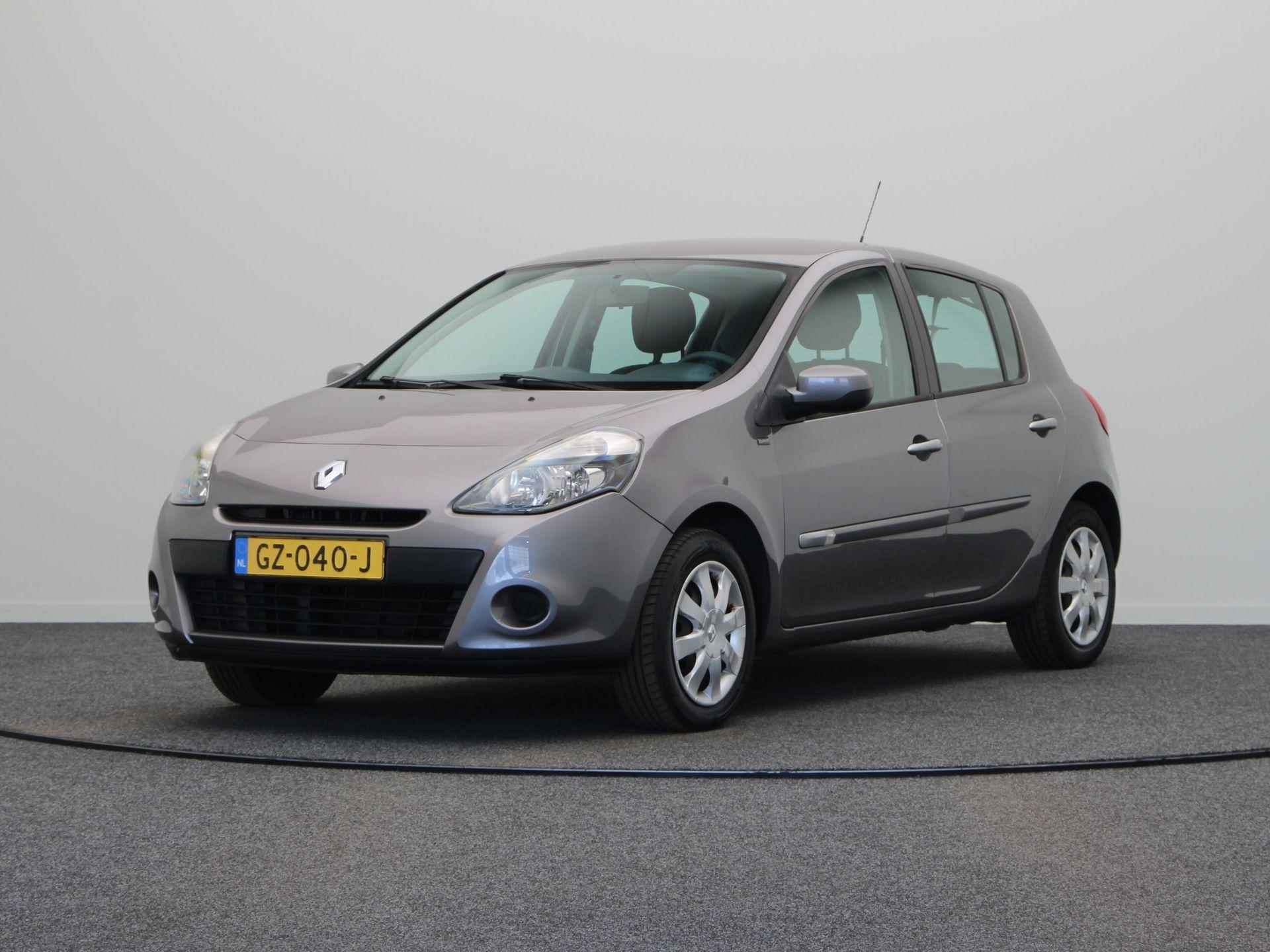 Renault Clio 1.2 Collection | Dealer Onderhouden | Trekhaak | Elektrische Ramen Voor | Radiobediening bij Stuur | 123989 km | - 10/45