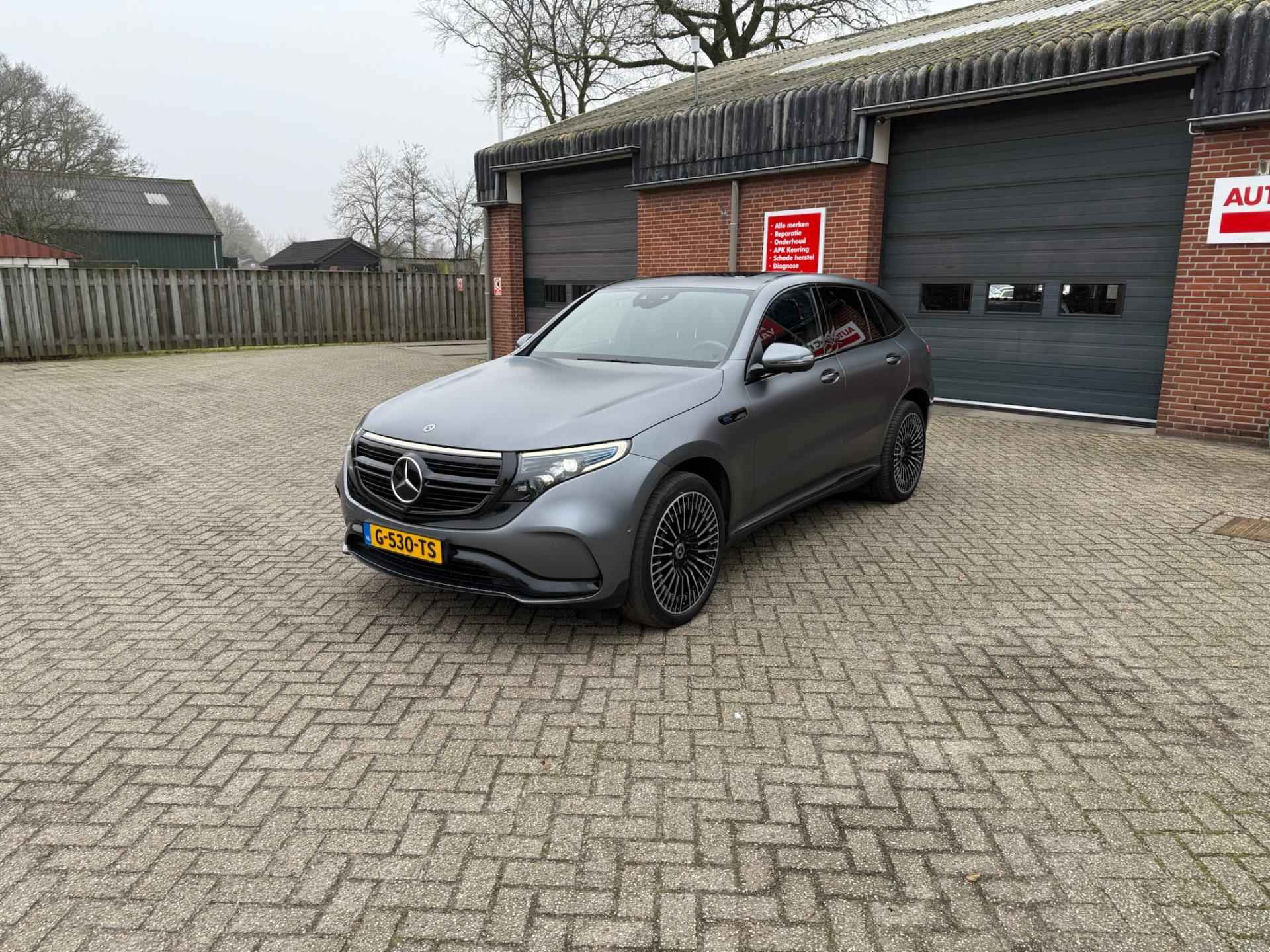 Mercedes-Benz EQC 400 4MATIC Premium Plus 80 kWh AMG Matte lak! VOL! - 3/40