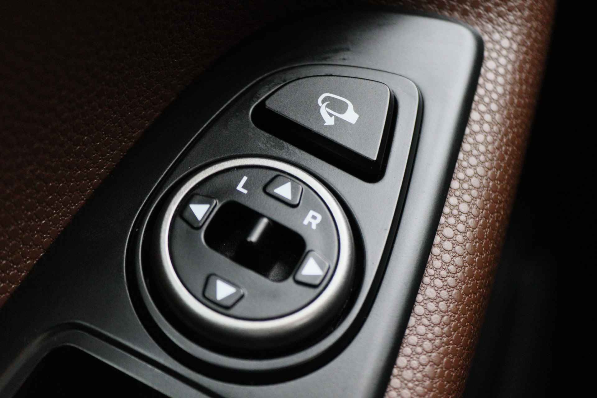 Hyundai i20 1.0 T-GDI Comfort Climate, Cruise, Camera, Navigatie, PDC, USB/AUX - 24/40