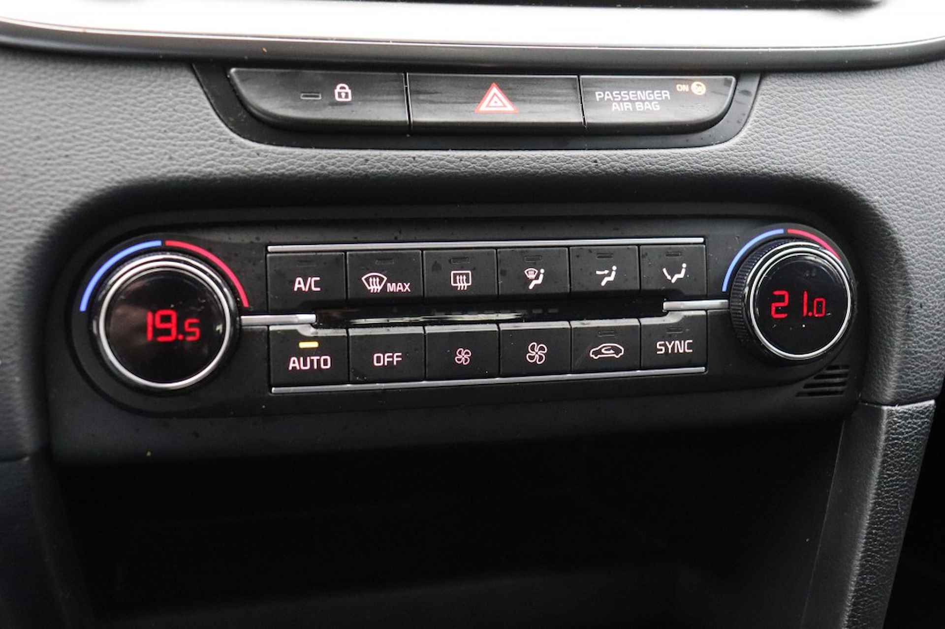 KIA Ceed SW 1.0 T-GDi DynamicLine - Carplay, Camera - 20/28