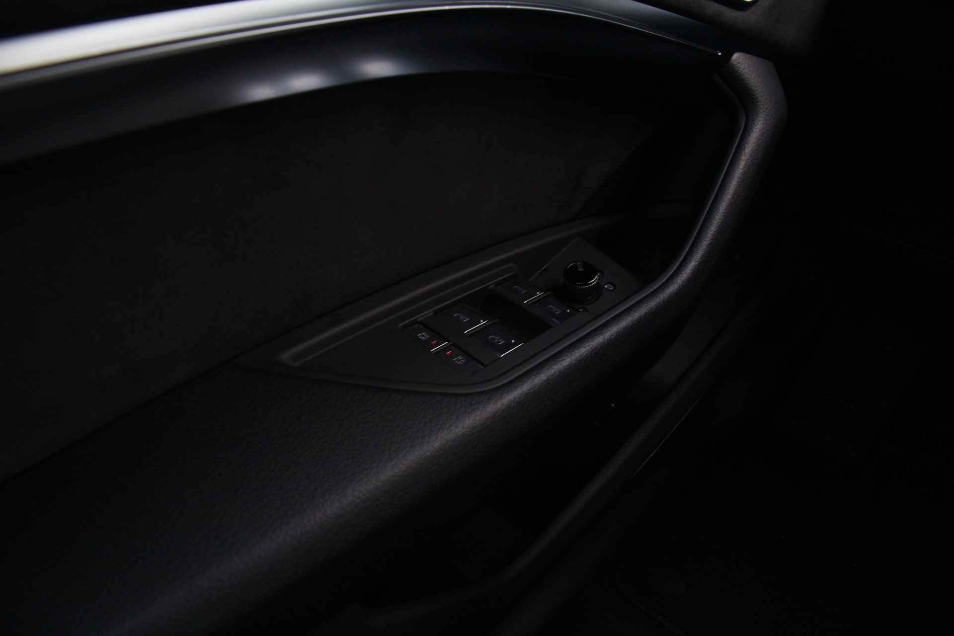 Audi e-tron 55 quattro S Line Plus Pano inc.BTW 360º Cam,Sportstoelen,Leder - 19/24