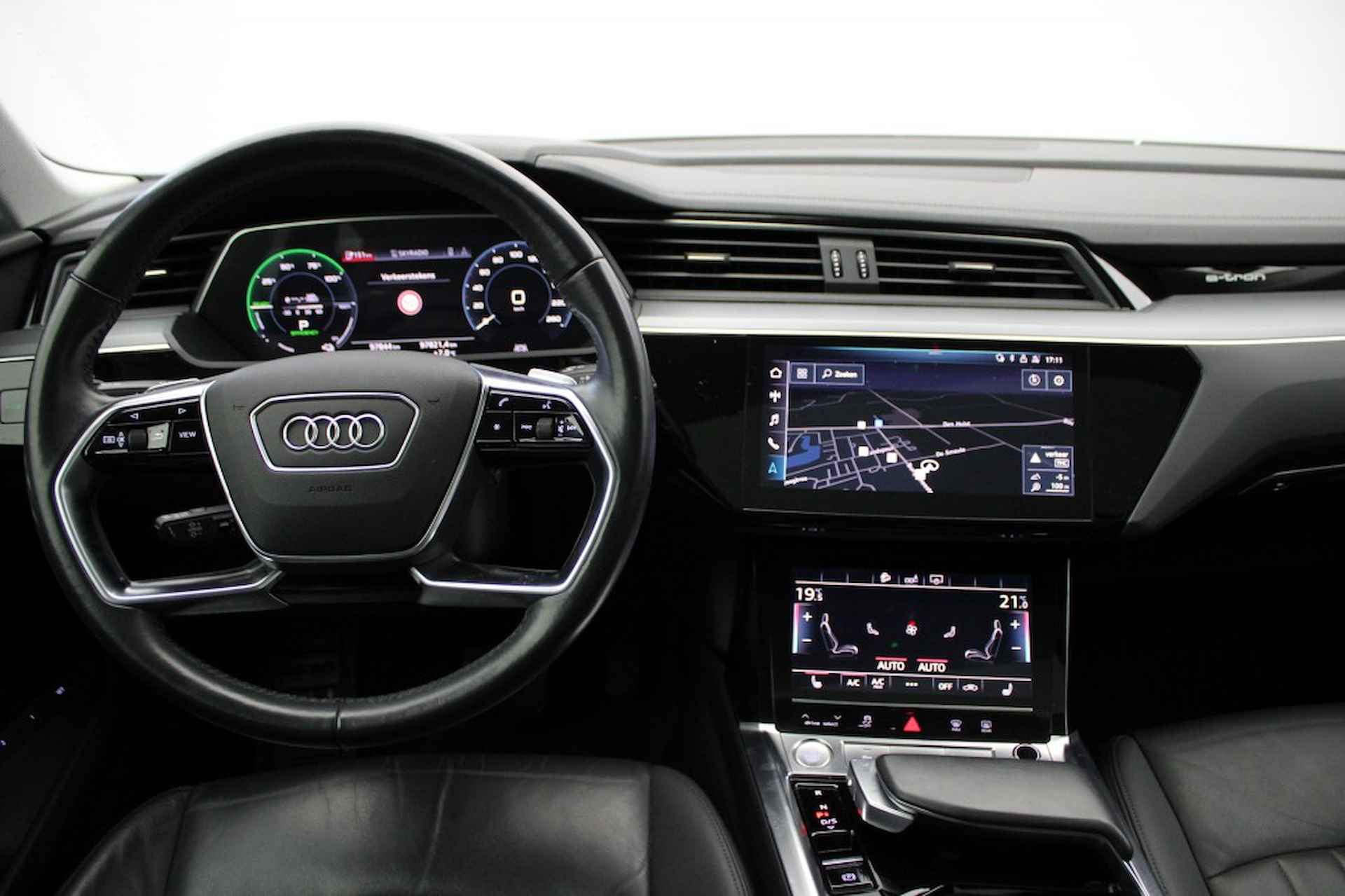 AUDI E-tron 50 Quattro Launch Plus 71kWh - Panorama, stoelverw. Leer - 4/30