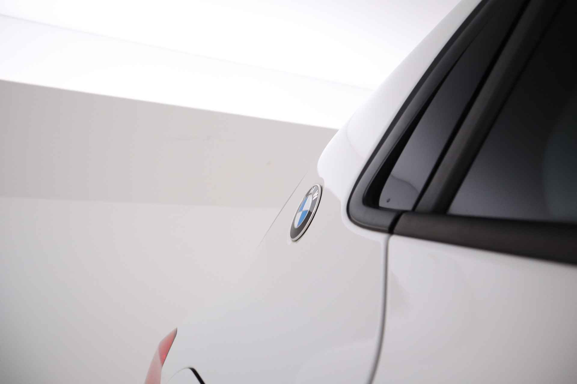 BMW X2 sDrive20i Executive Stoelverwarming, Cruise, Navigatie, - 13/38