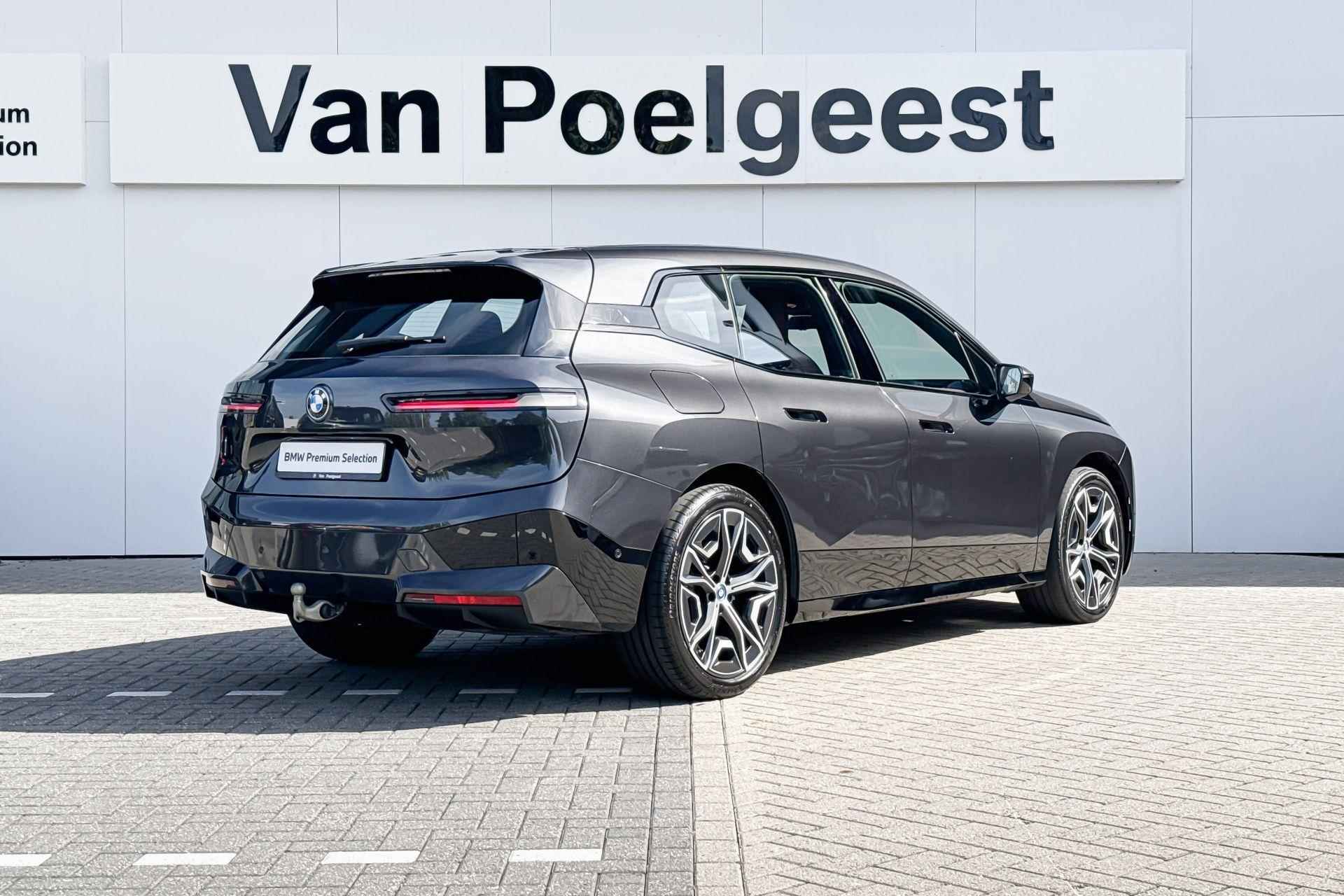 BMW iX xDrive50 High Executive 112 kWh - 4/25