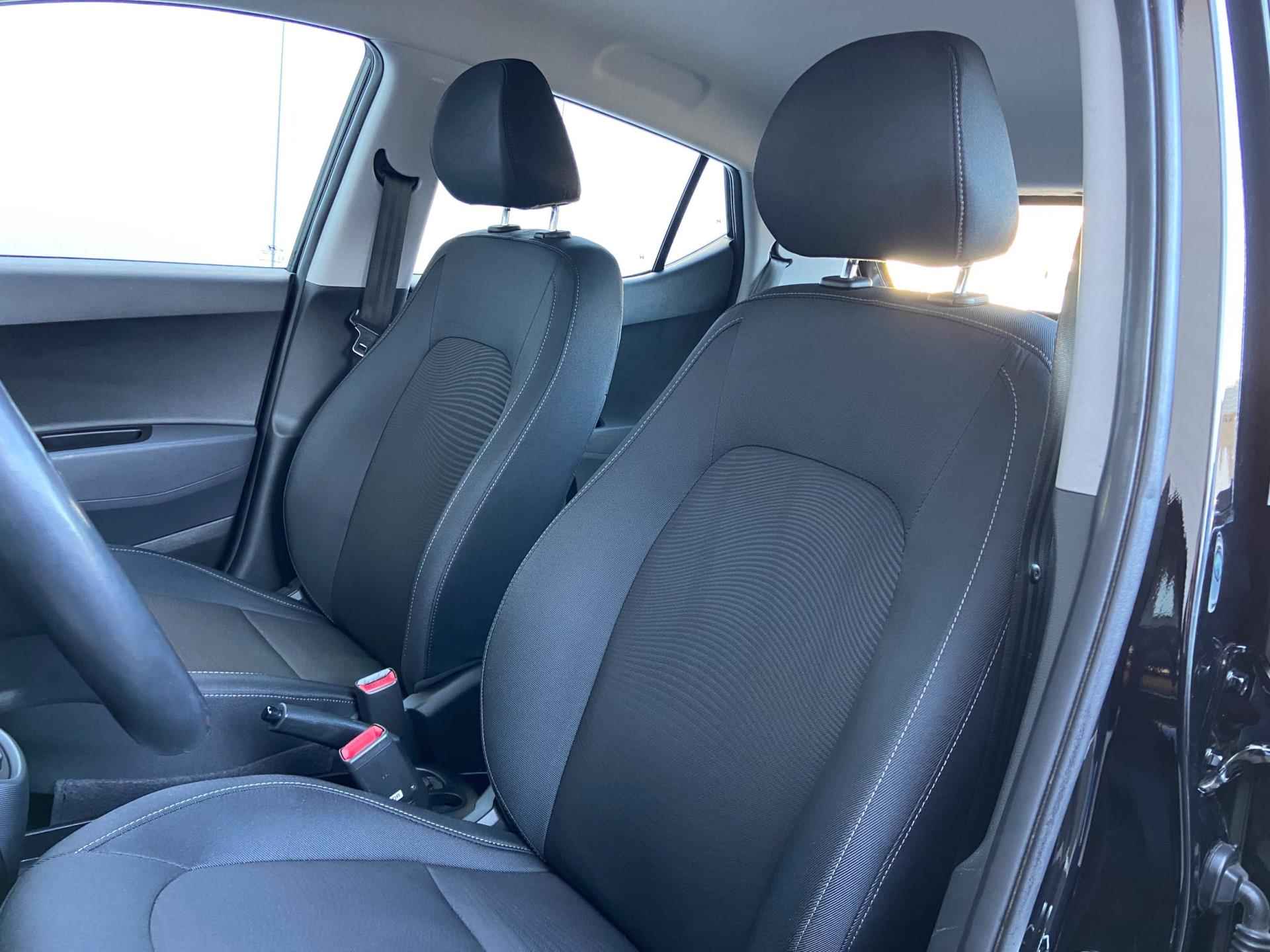 Hyundai I10 5-deurs 1.0i Comfort automaat - Apple Carplay - parkeersensoren - 17/31